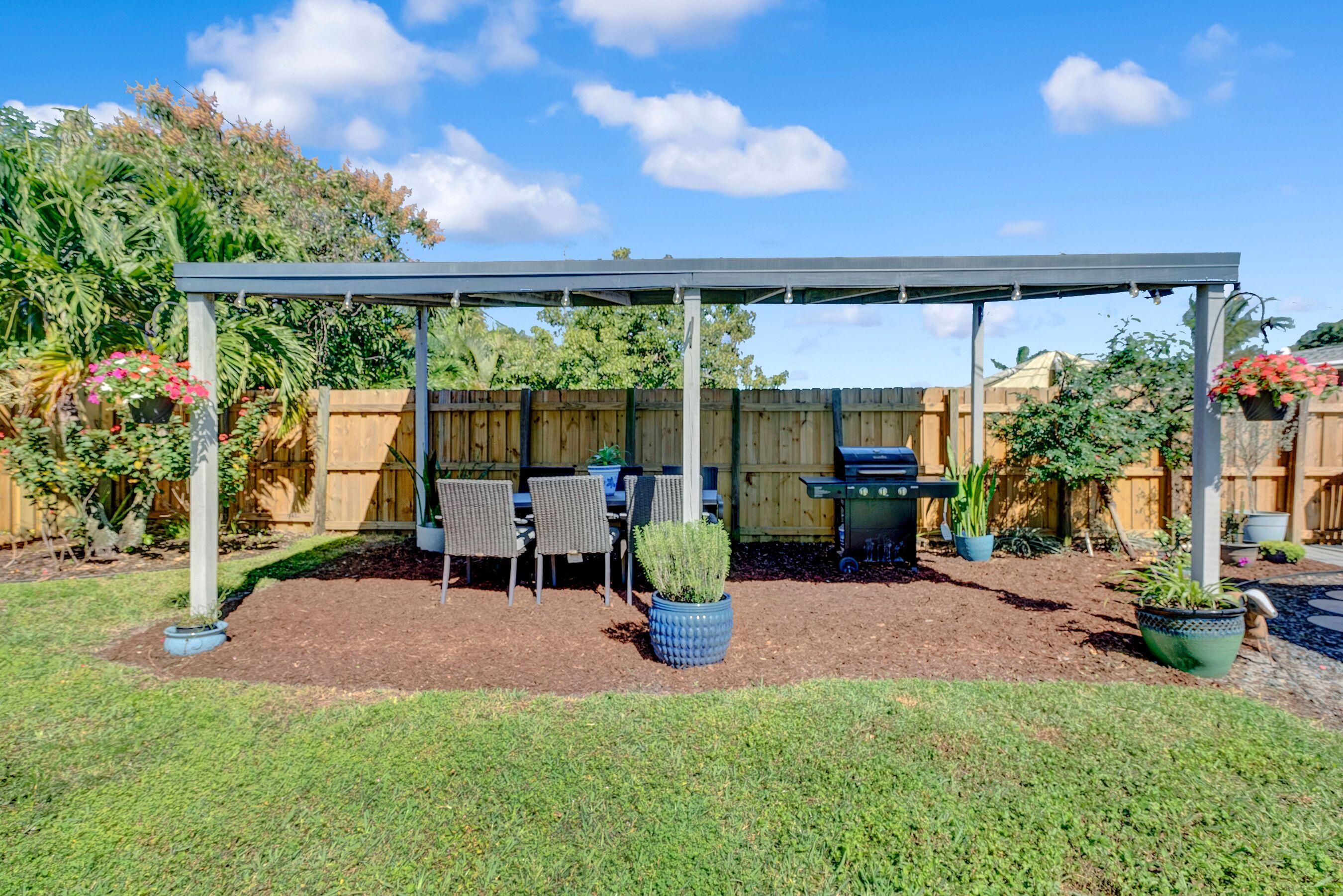 309 Henthorne Drive