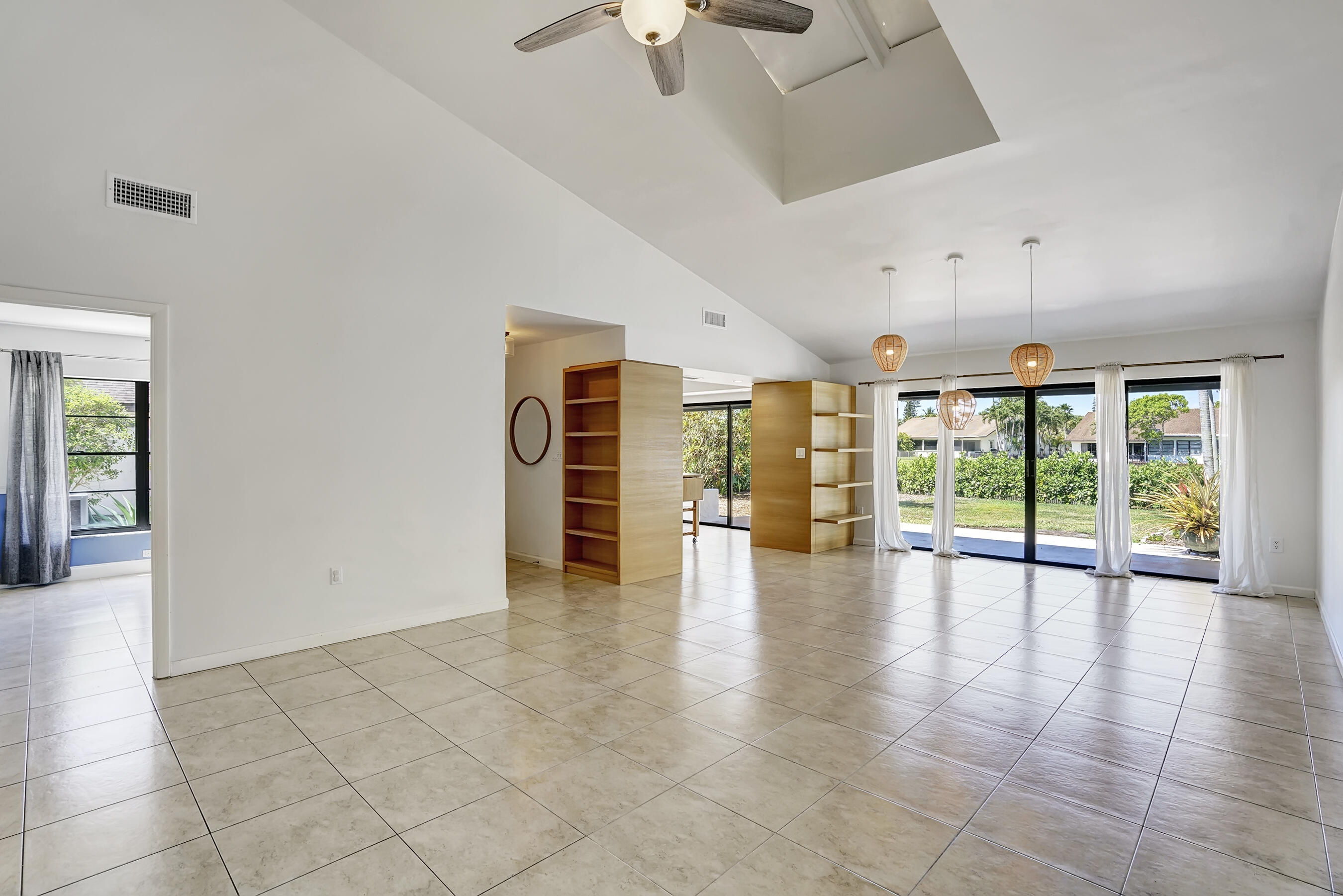434 SW 27th Avenue