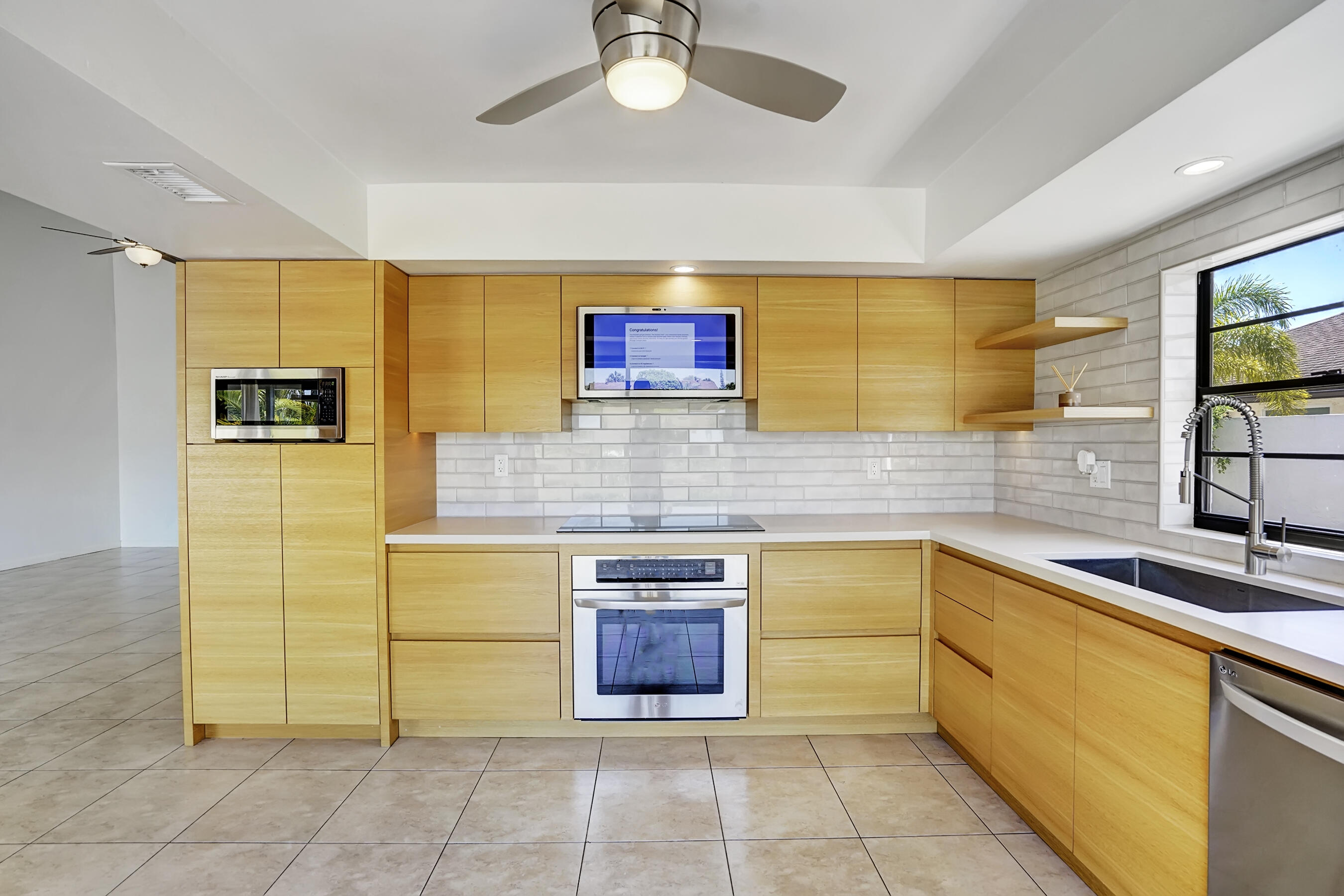 434 SW 27th Avenue