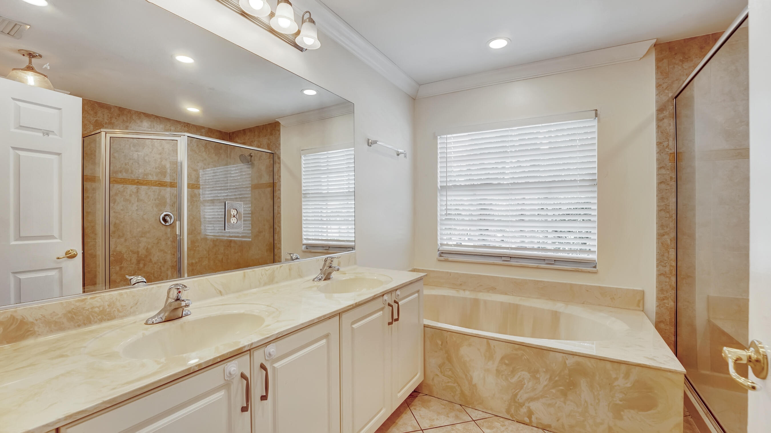 7938 Jewelwood Dr