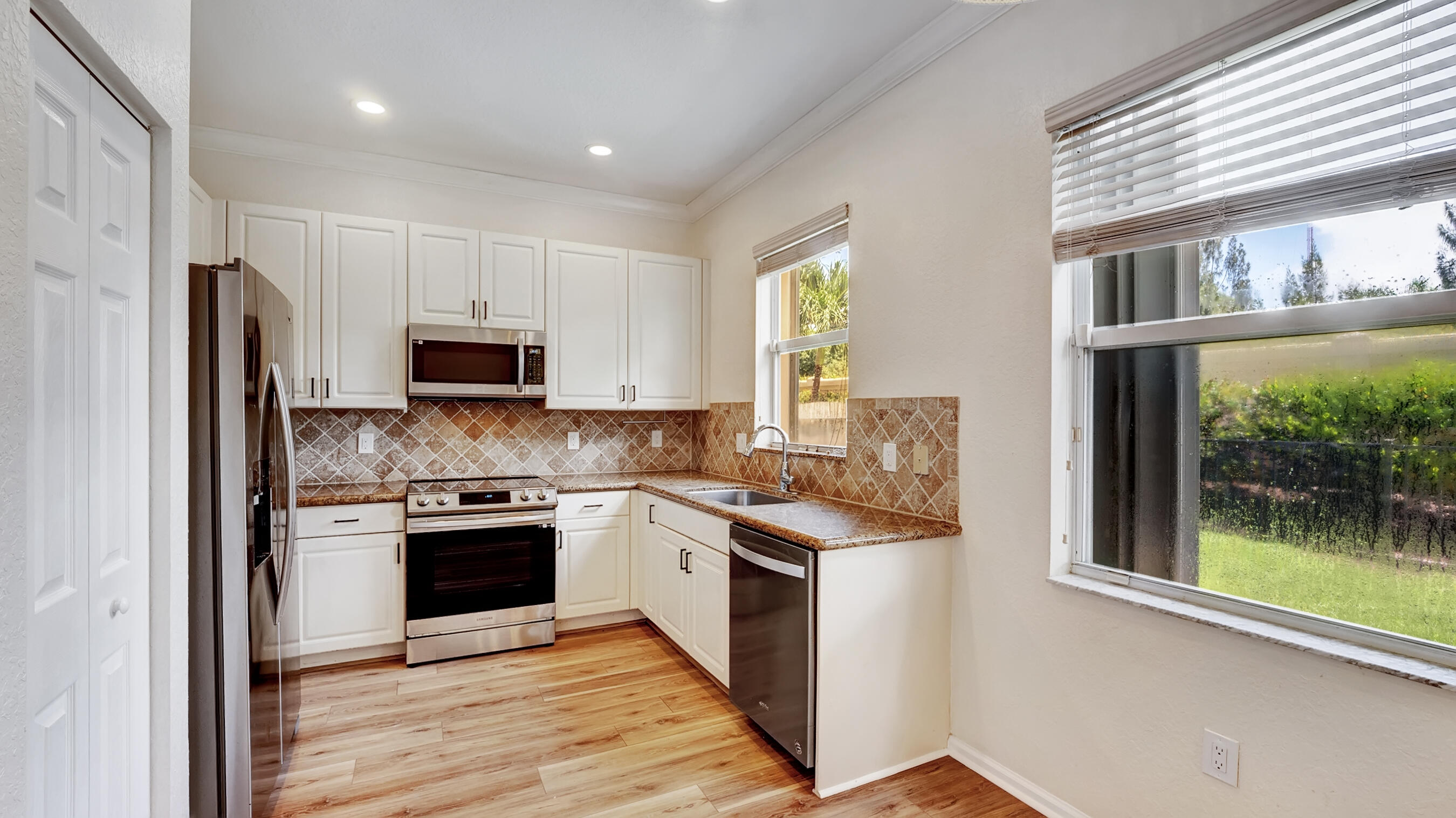 7938 Jewelwood Dr