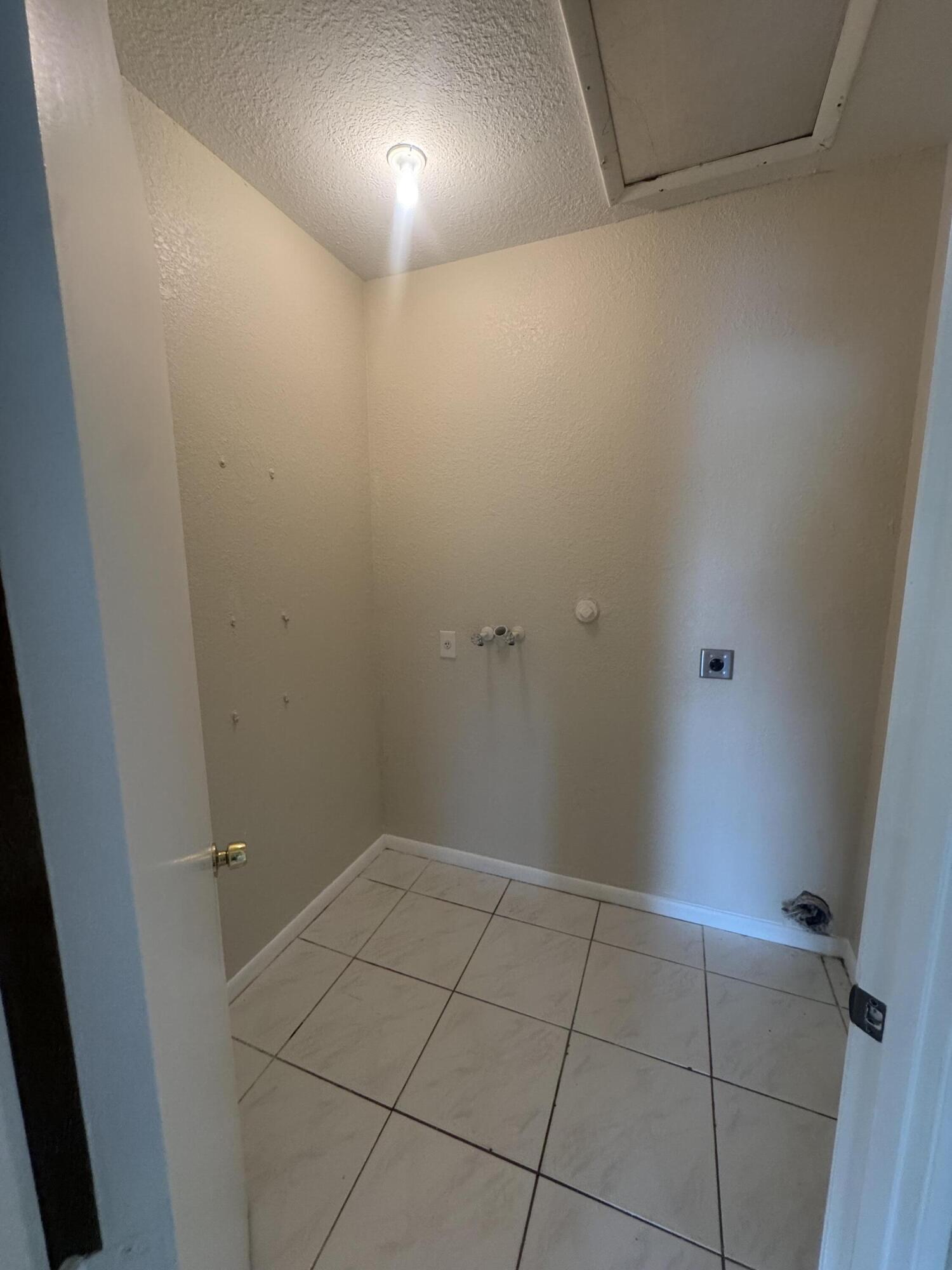 6225 Country Fair Circle