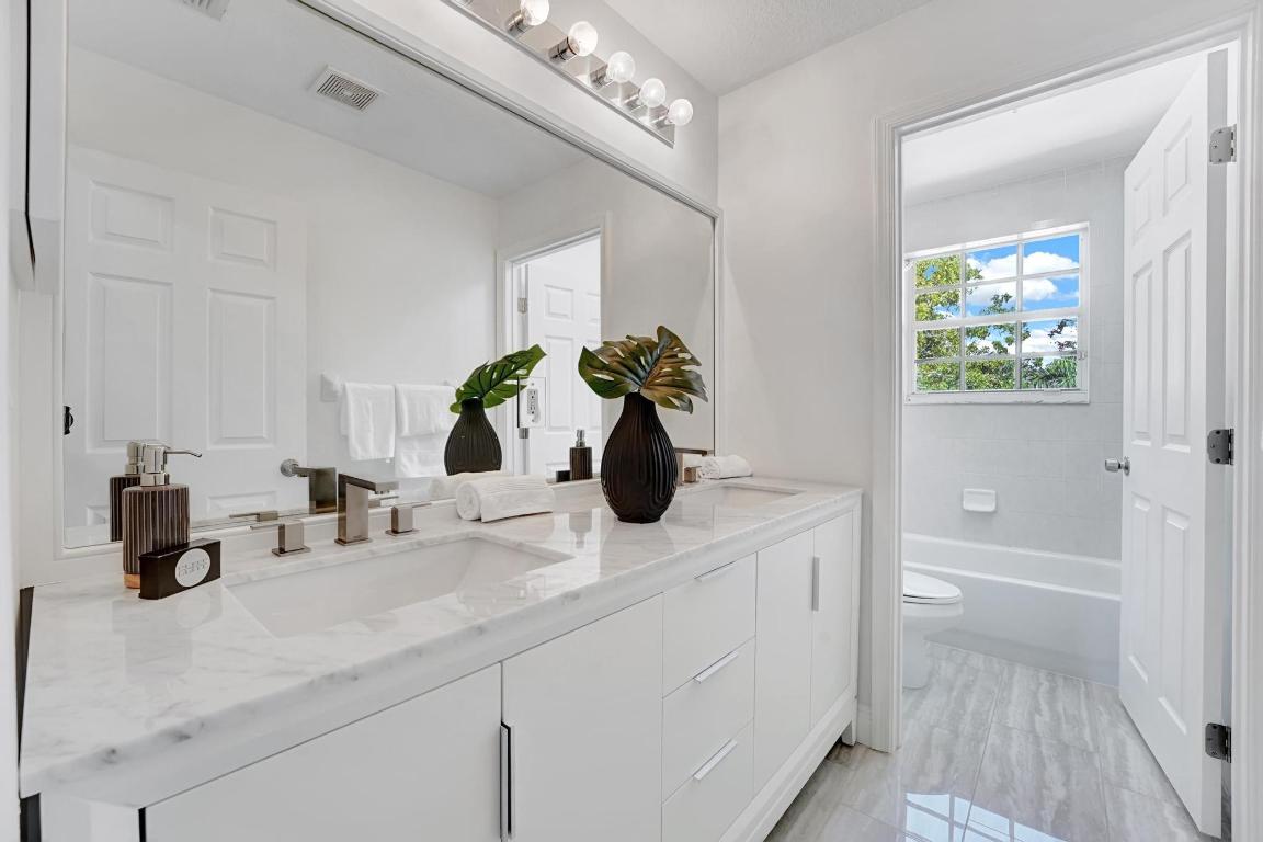 1774 Annandale Circle