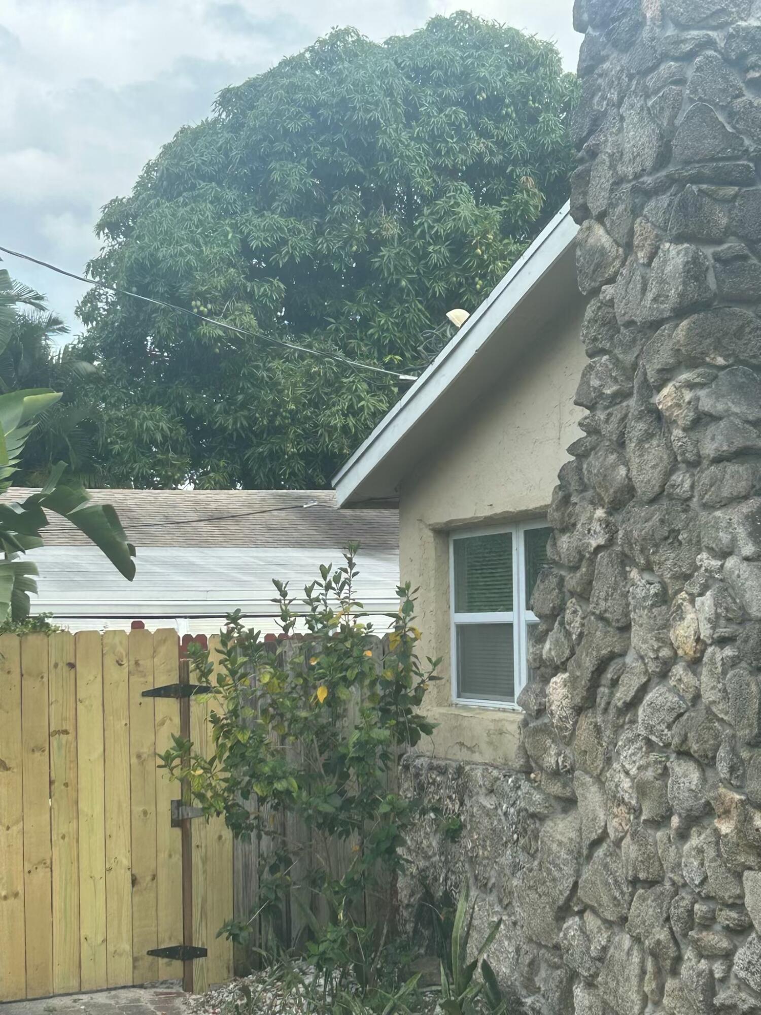 1880 Holman Drive