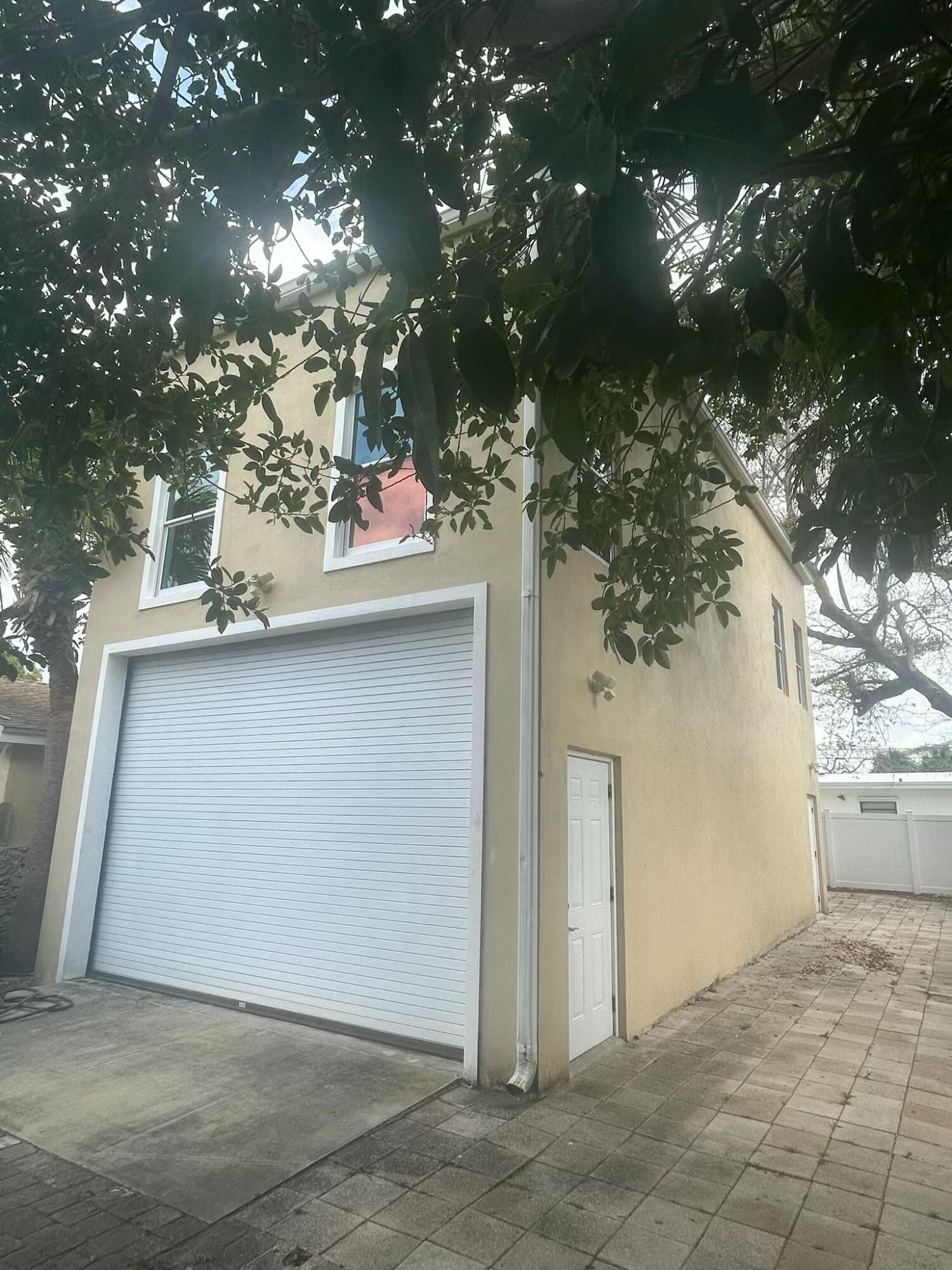 1880 Holman Drive