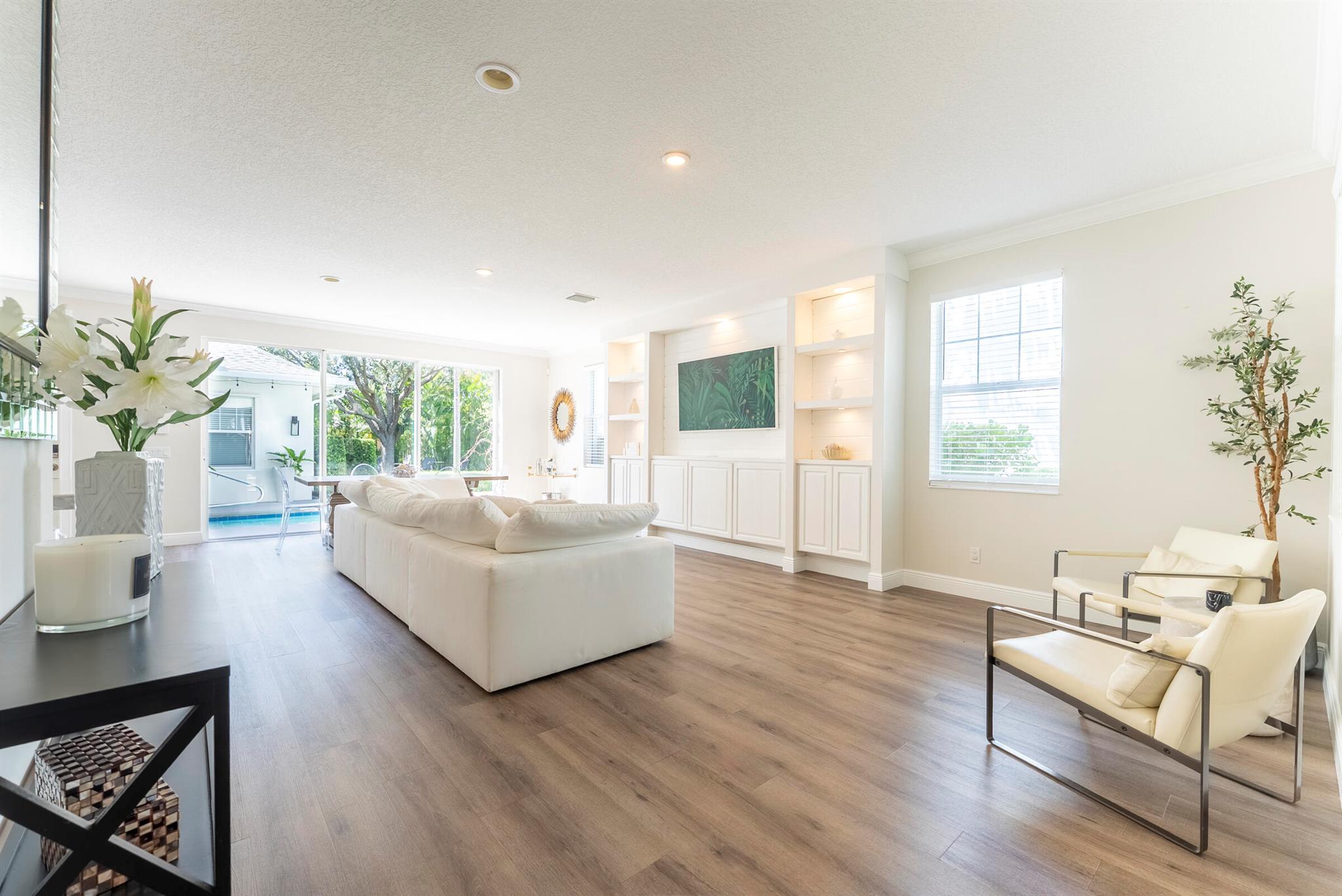 2632 E Community Drive