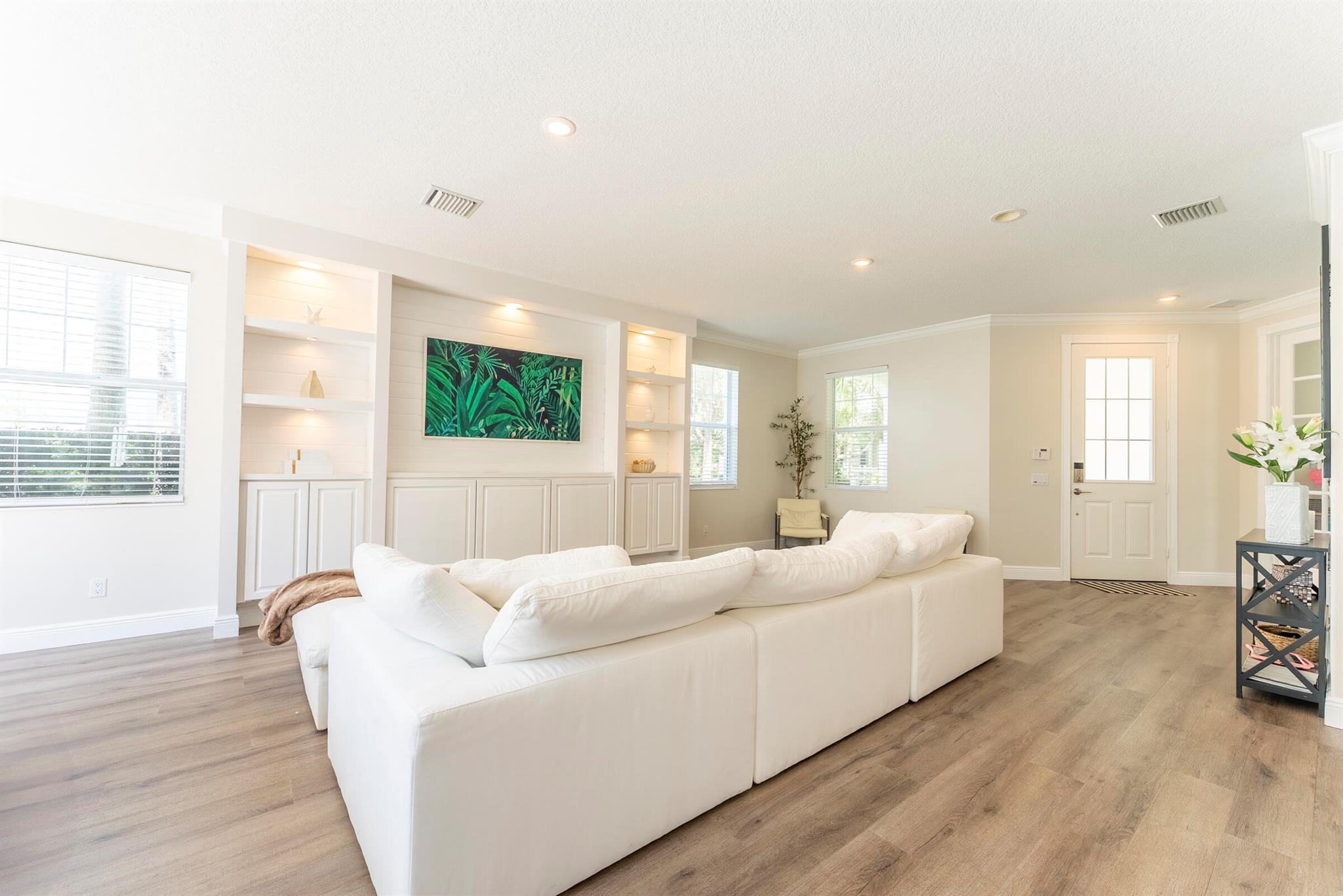 2632 E Community Drive