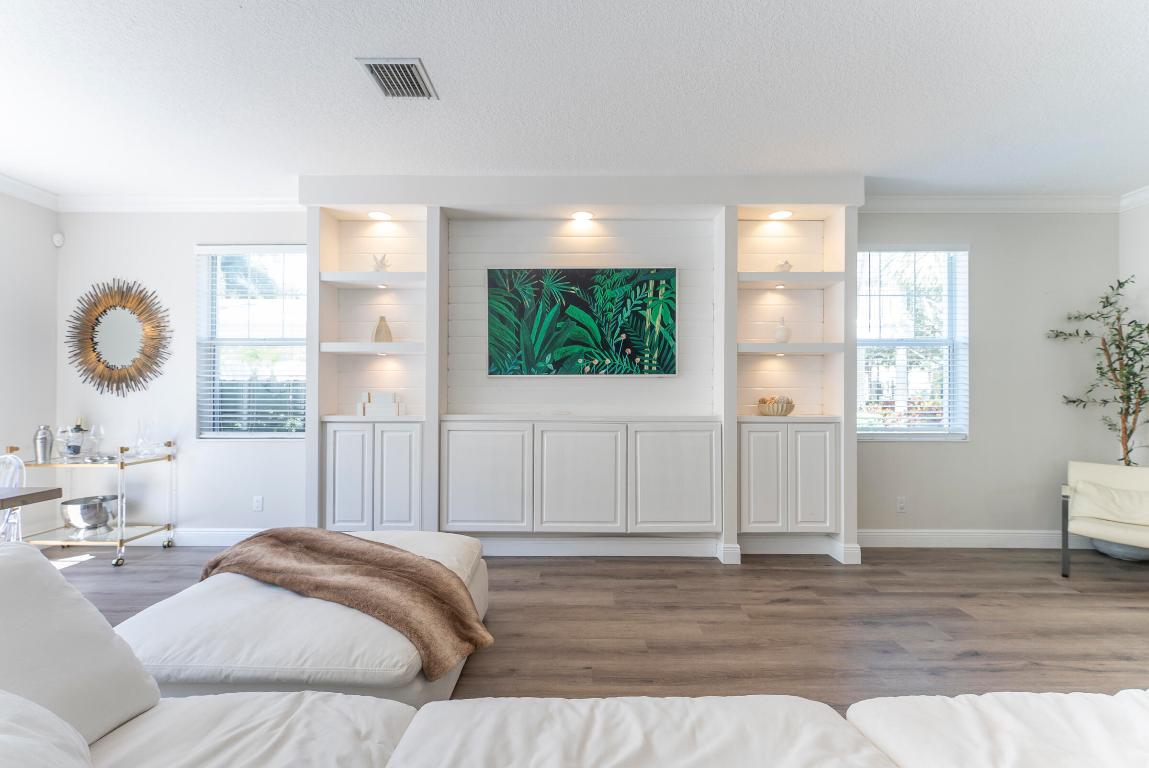 2632 E Community Drive