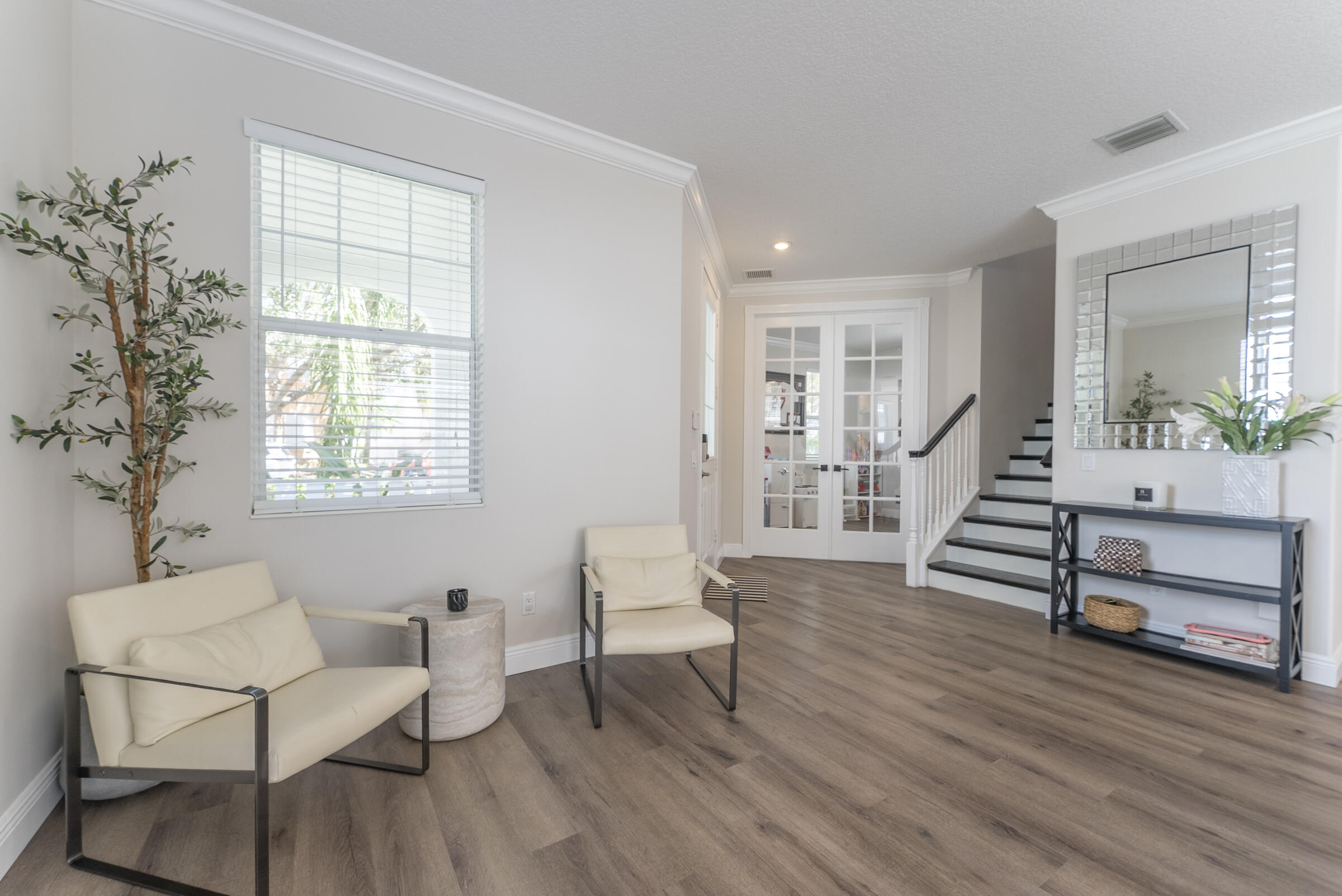 2632 E Community Drive