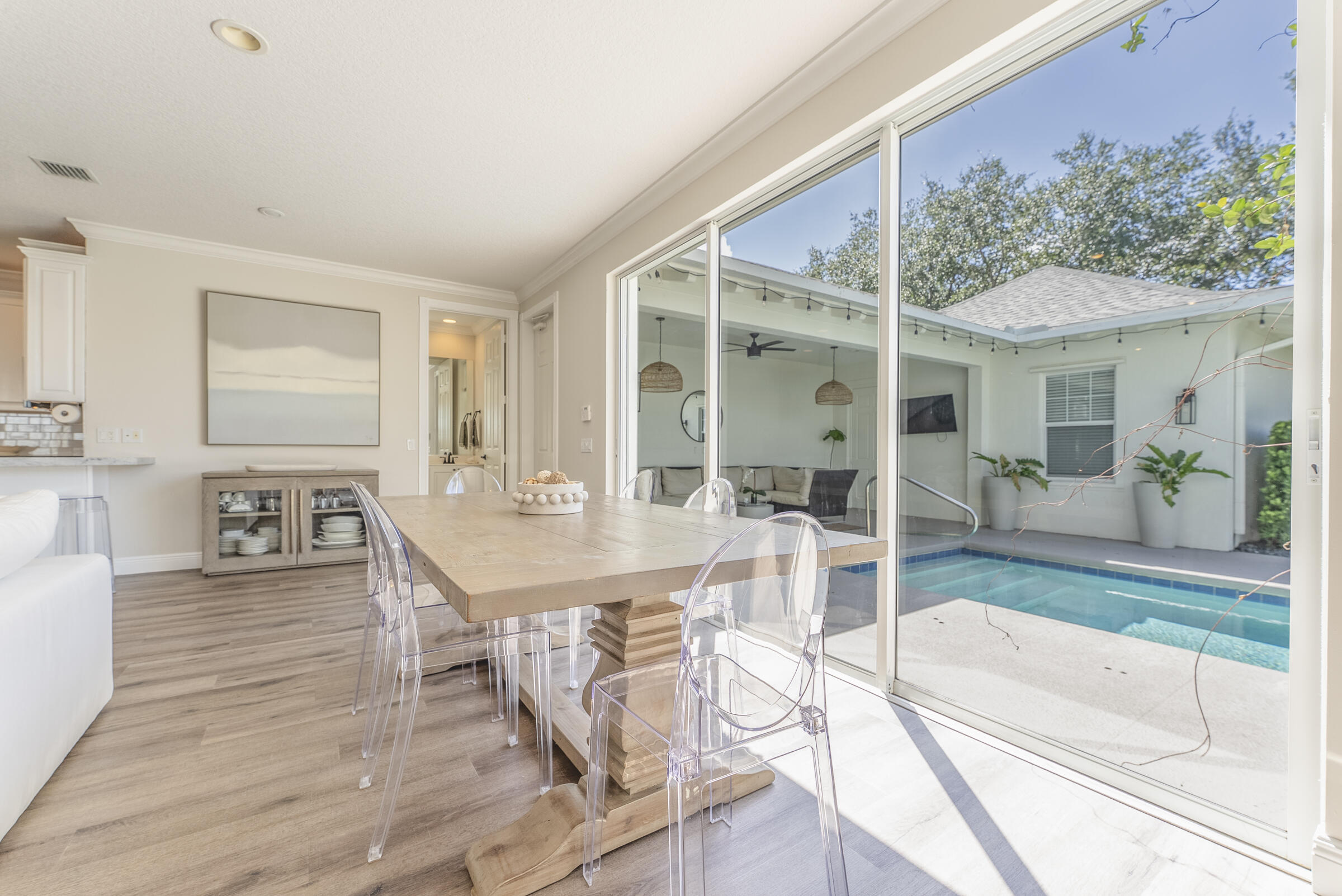 2632 E Community Drive