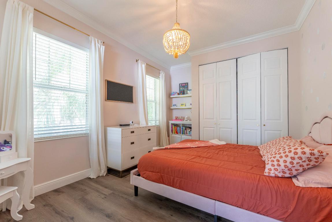 2632 E Community Drive