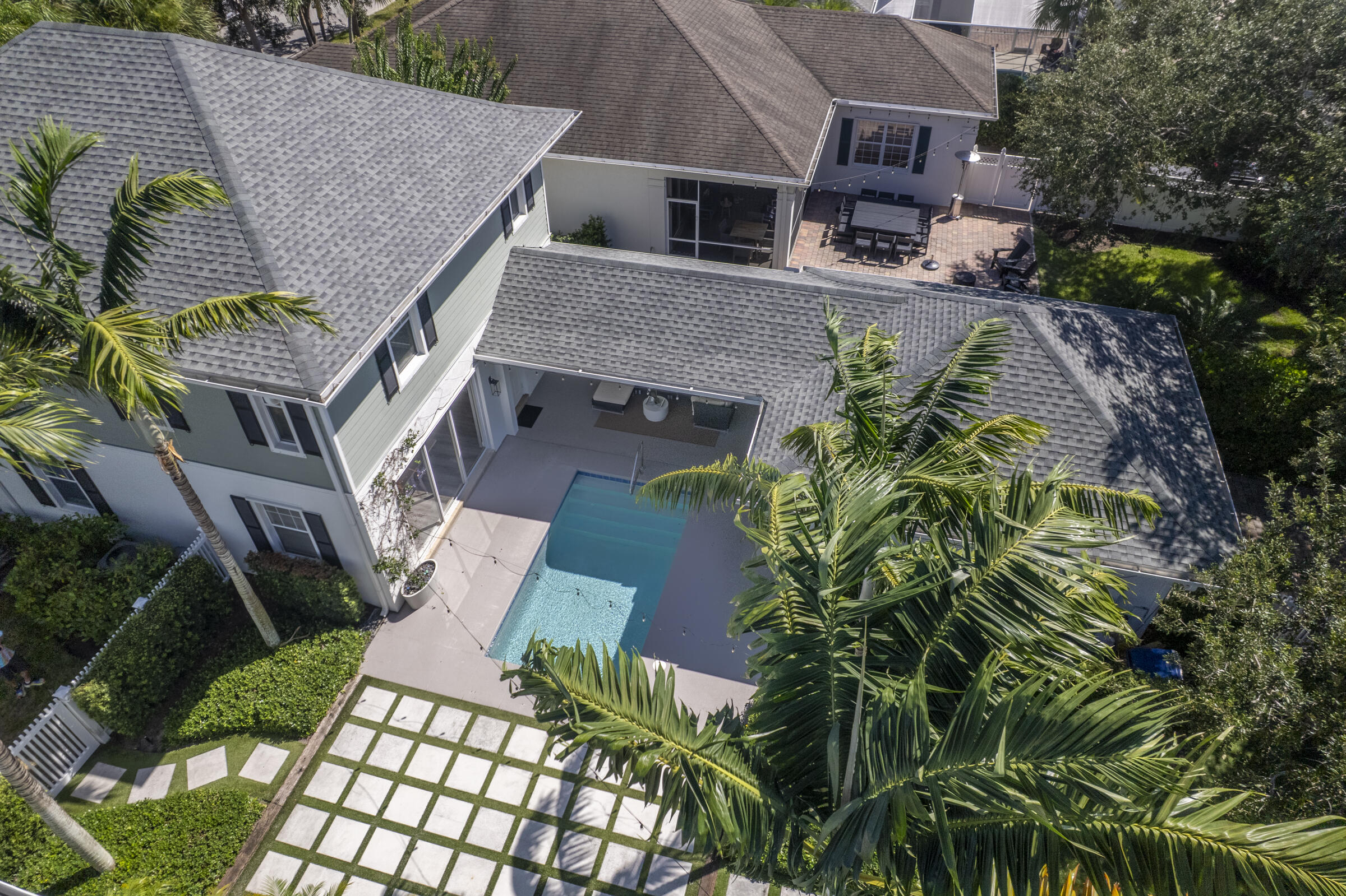 2632 E Community Drive