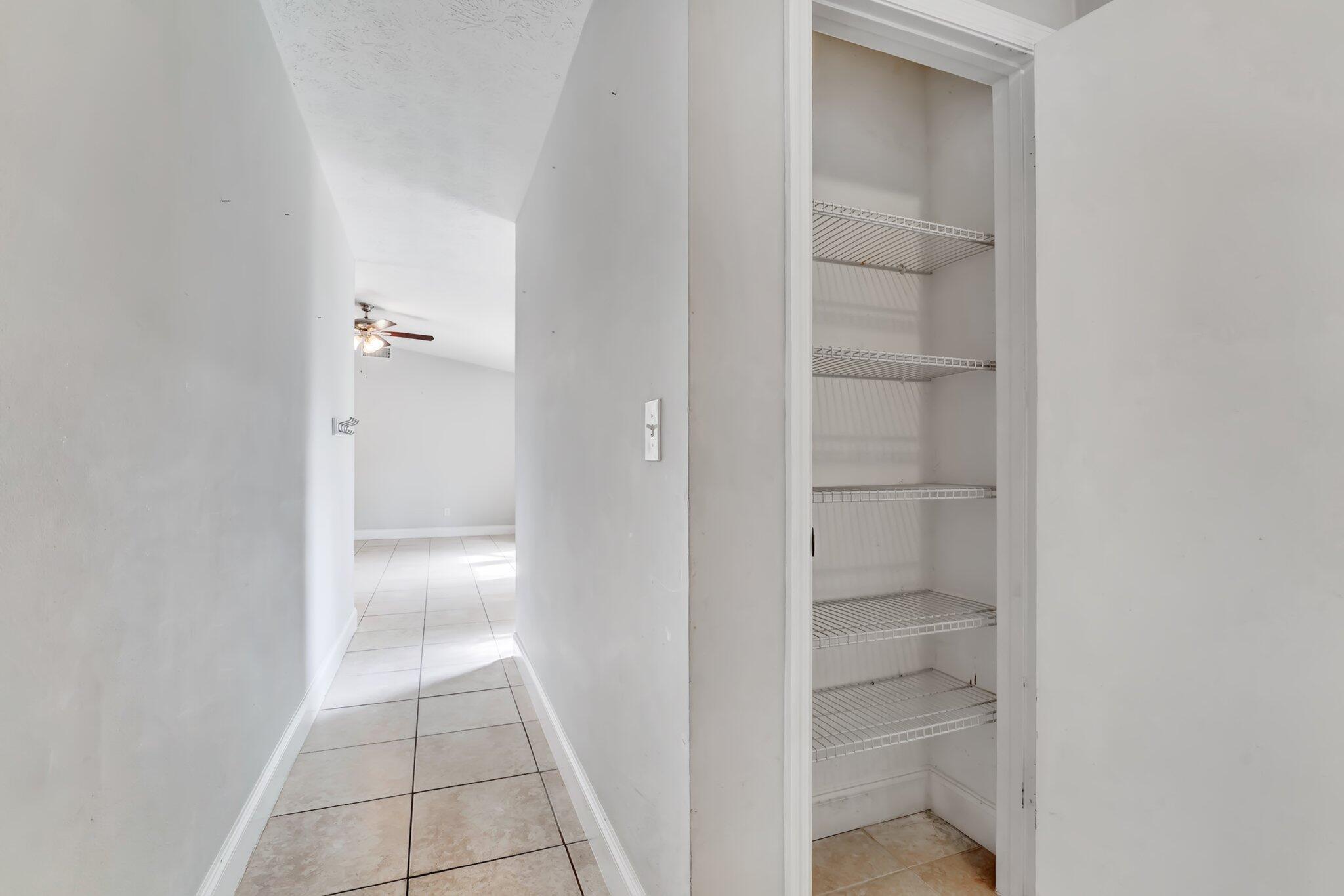 1918 SE Cheltenham Street