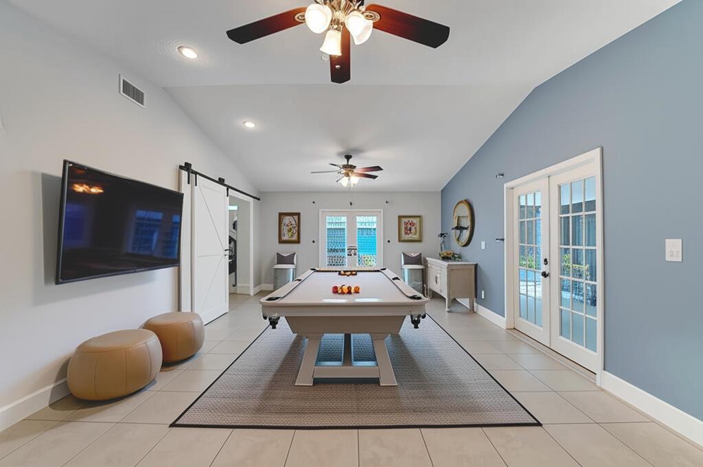 1918 SE Cheltenham Street