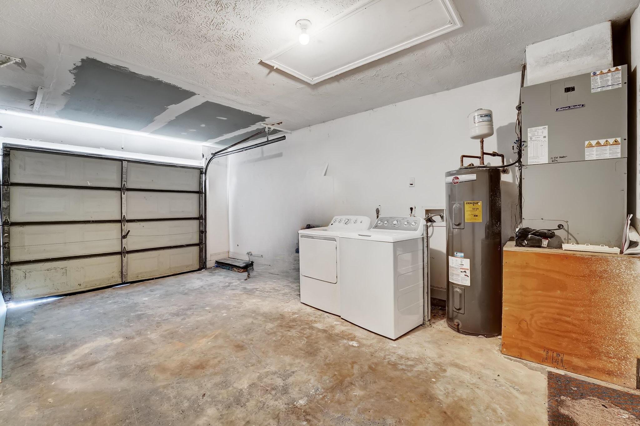 1918 SE Cheltenham Street