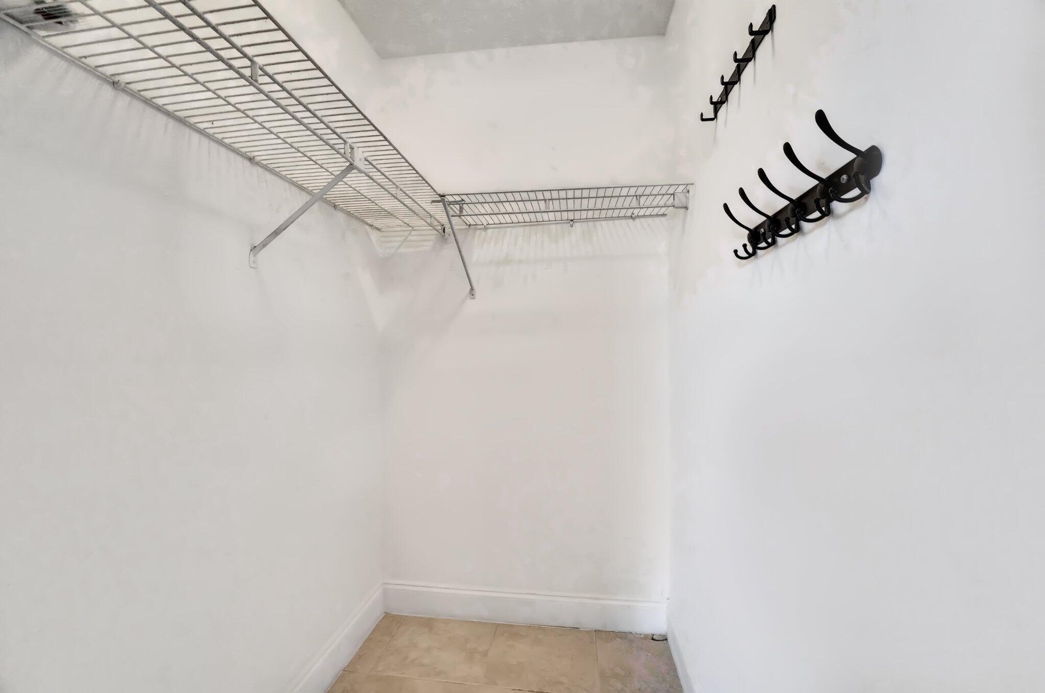 1918 SE Cheltenham Street