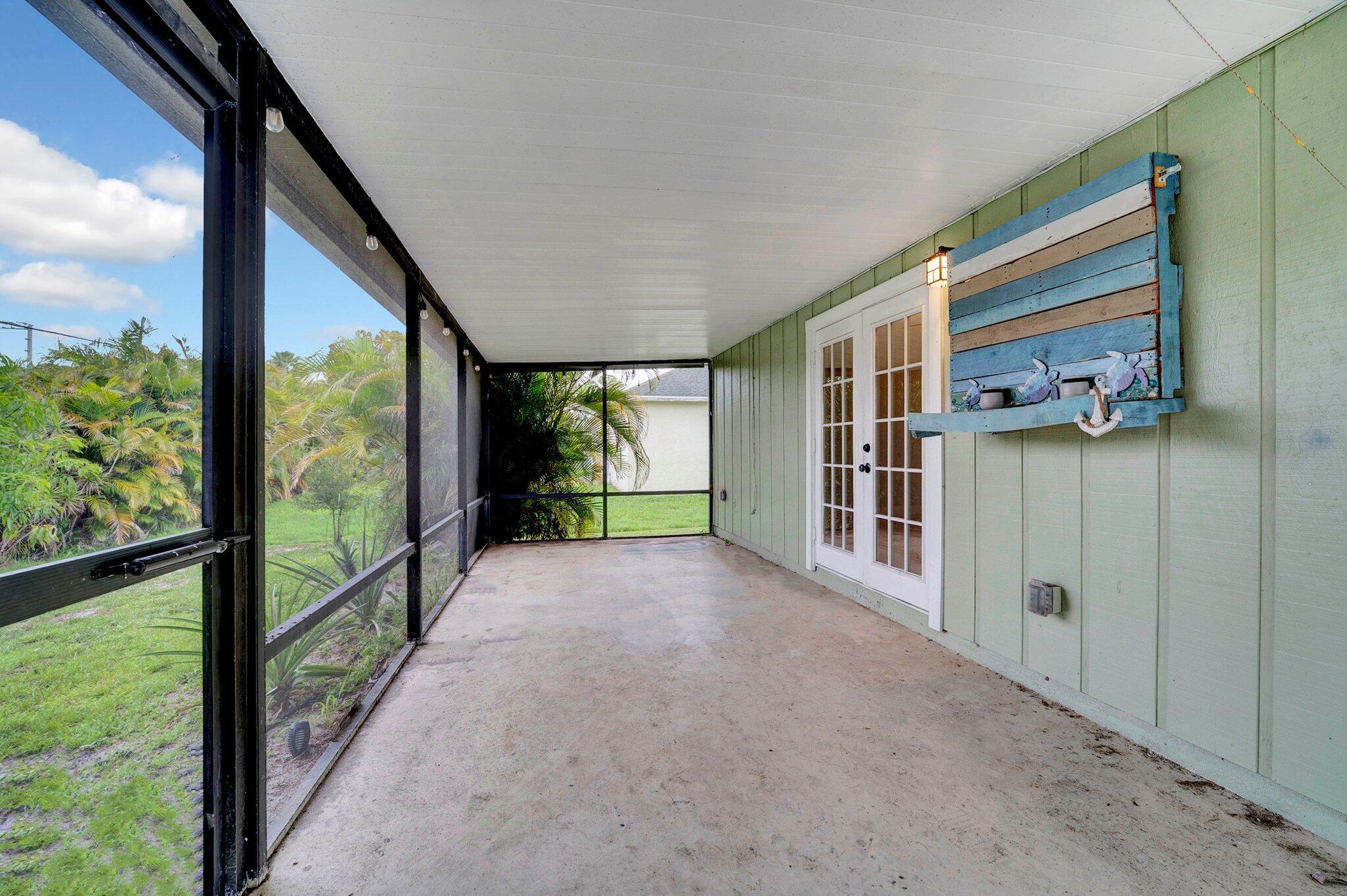 1918 SE Cheltenham Street