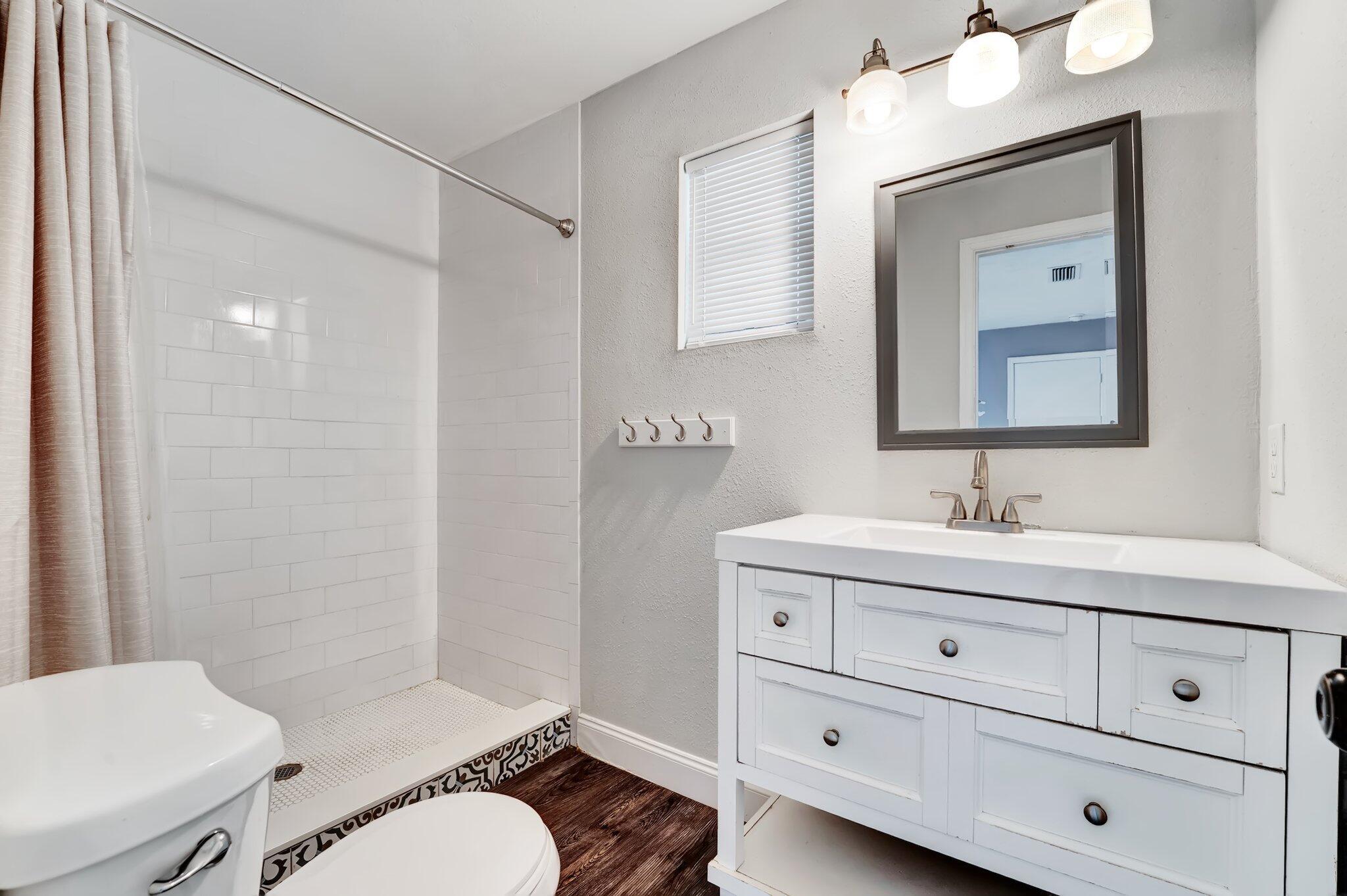 1918 SE Cheltenham Street