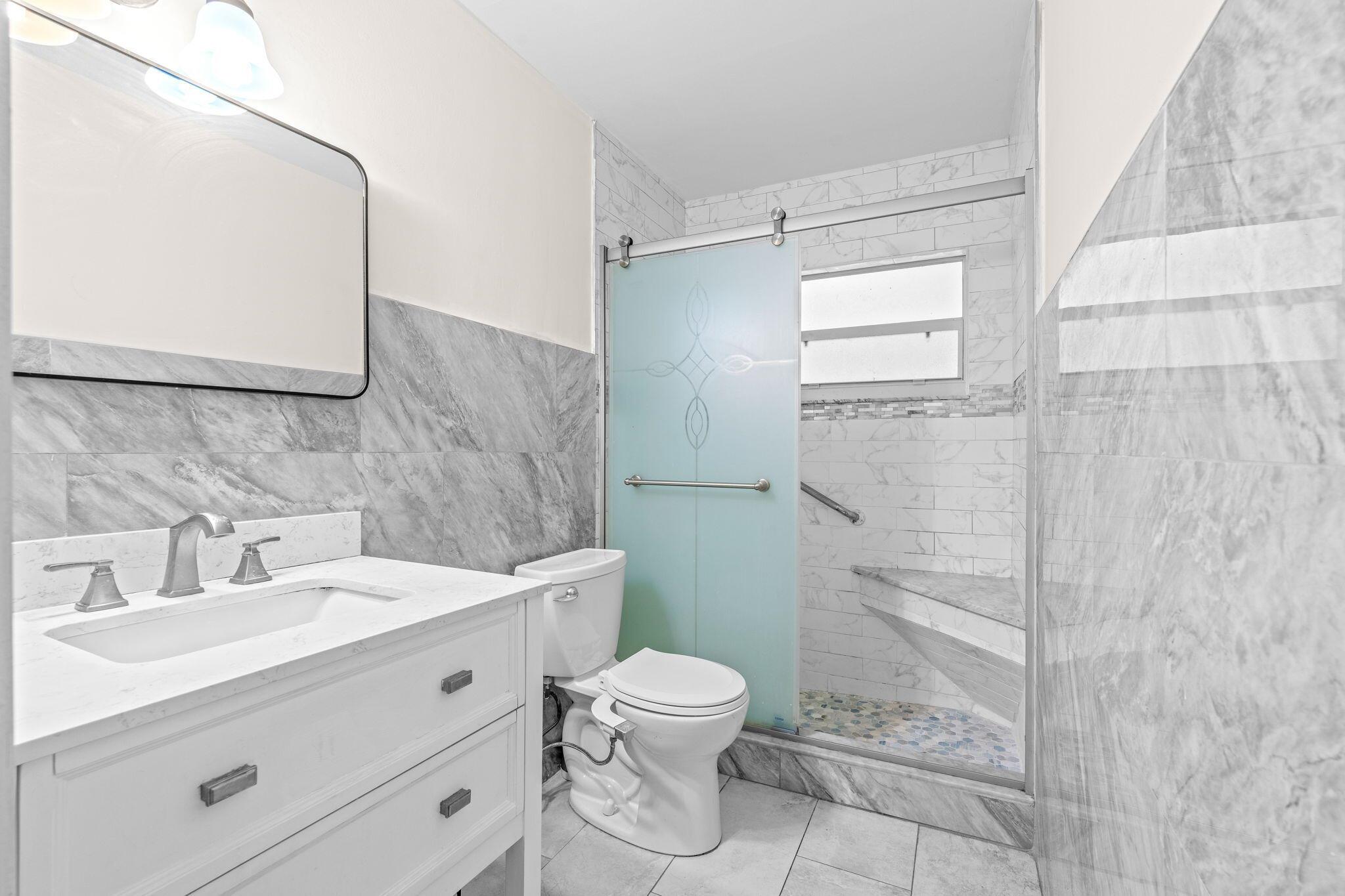 1460 Woodcrest Road E