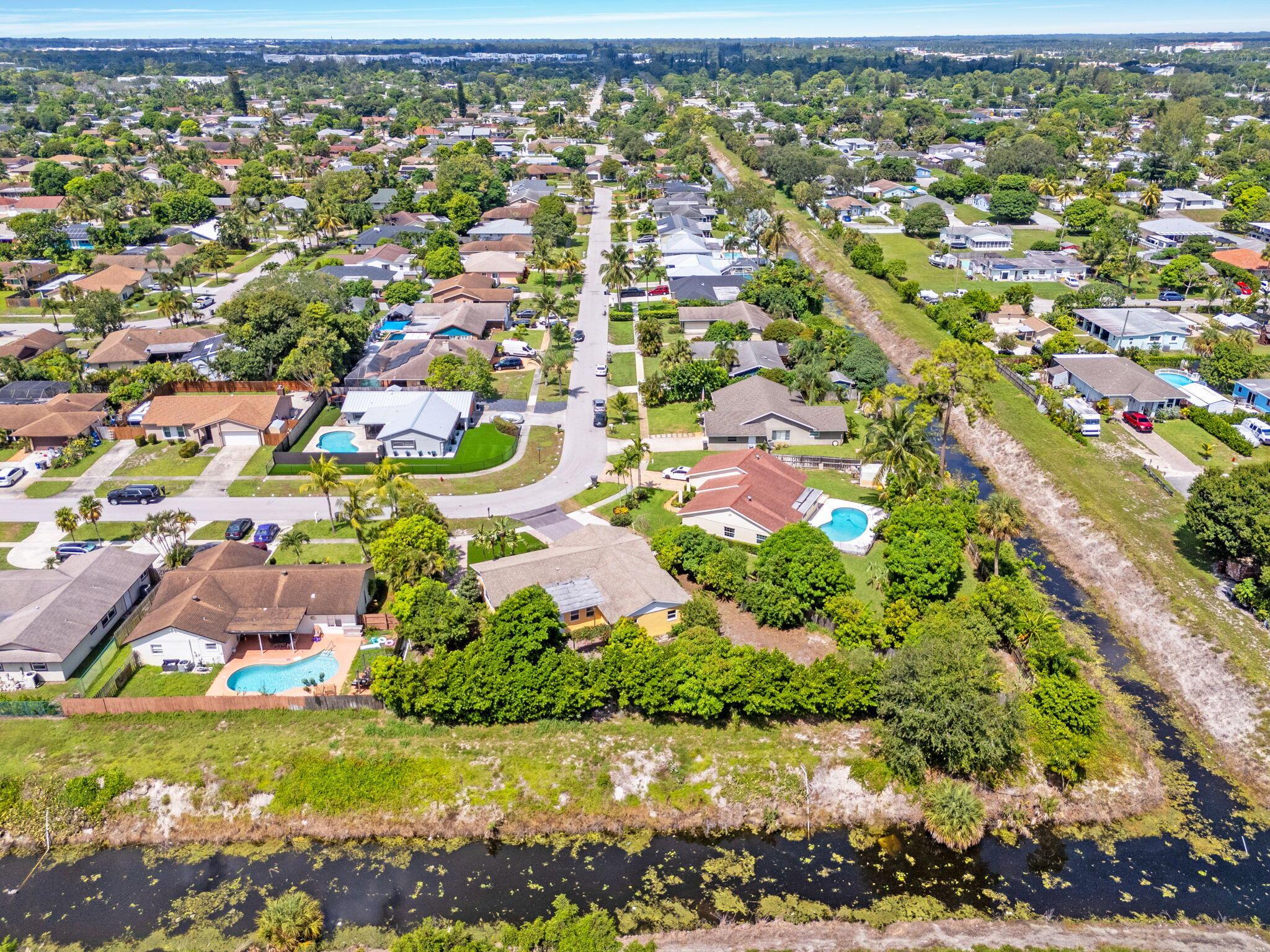 1460 Woodcrest Road E