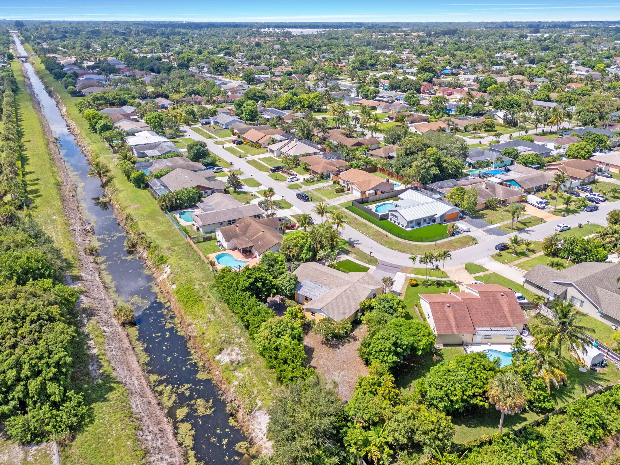 1460 Woodcrest Road E