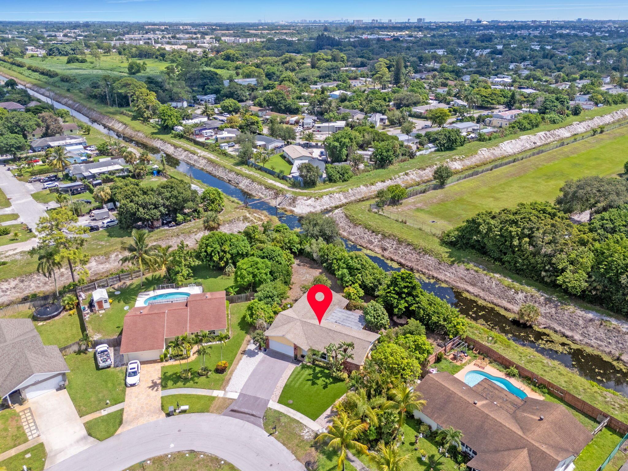 1460 Woodcrest Road E