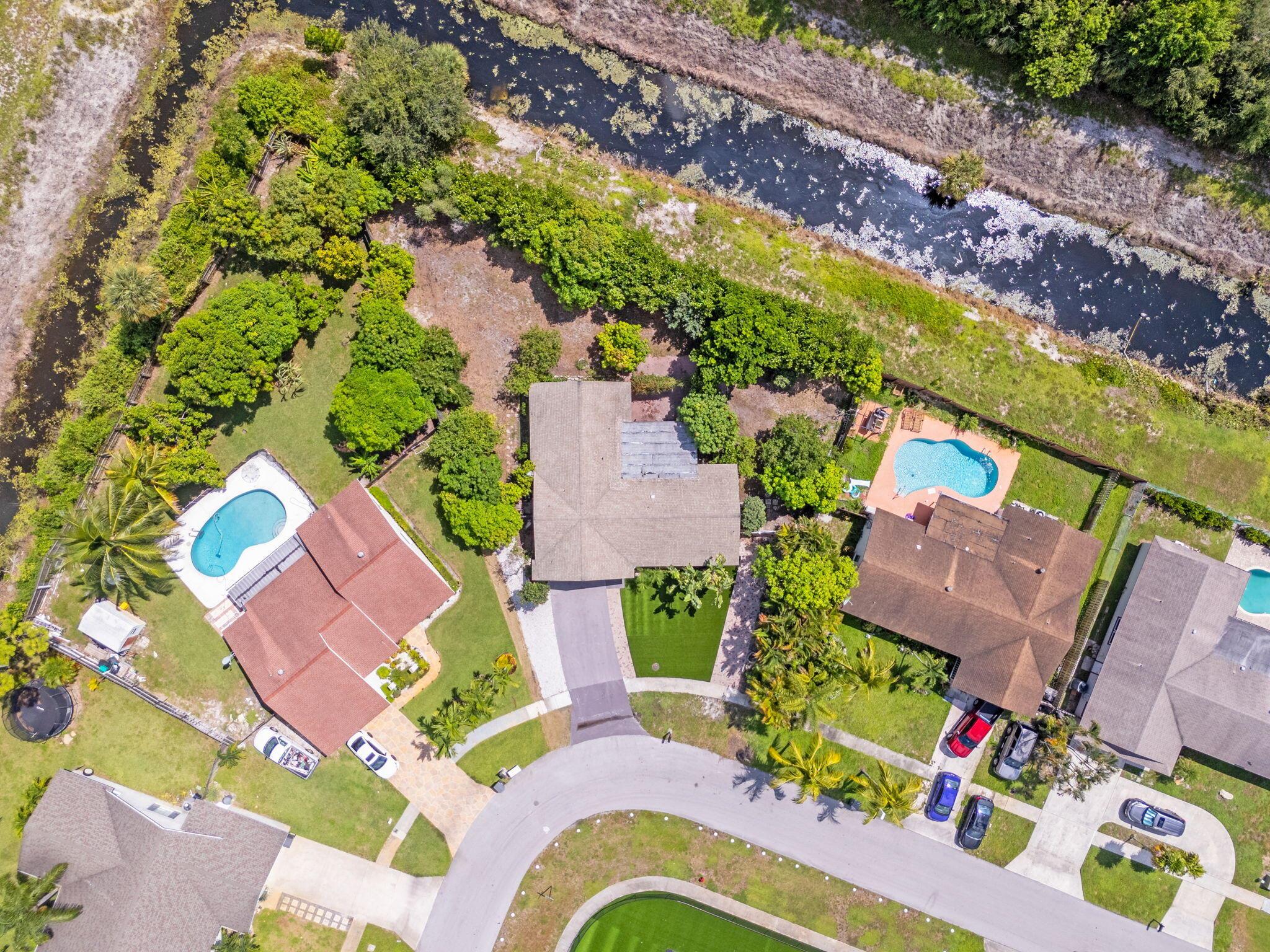 1460 Woodcrest Road E