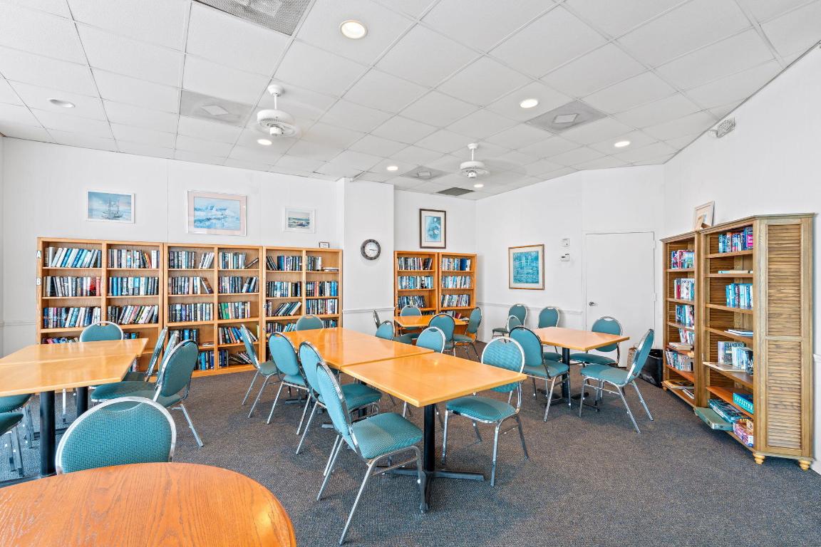 124 Lakeshore Drive 5290