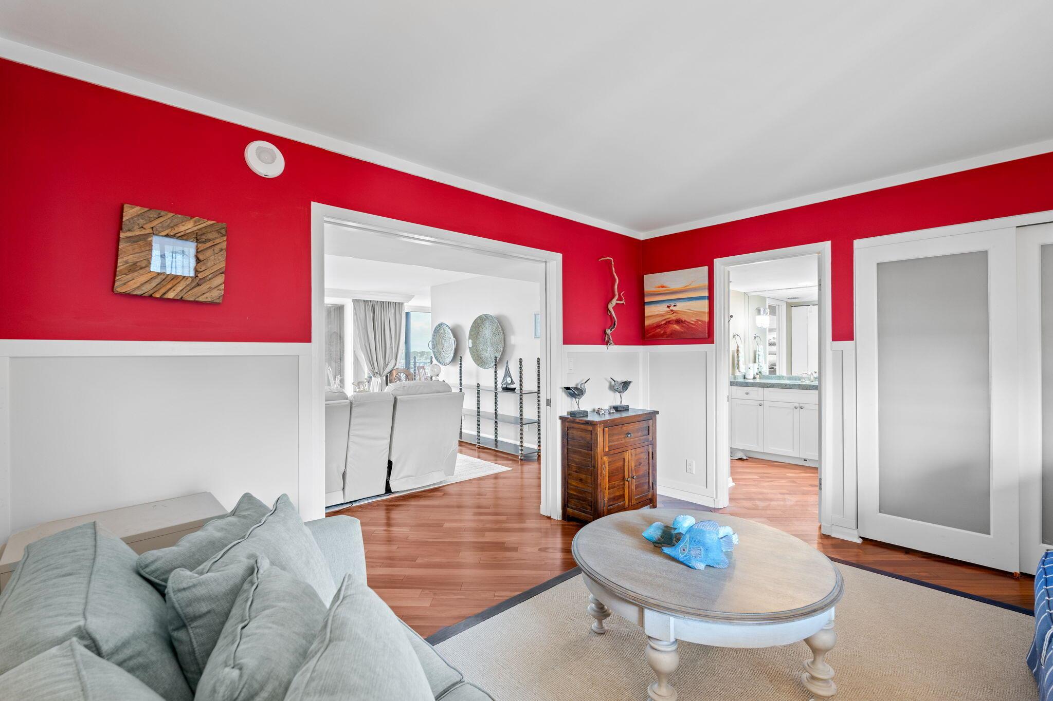 124 Lakeshore Drive 5290