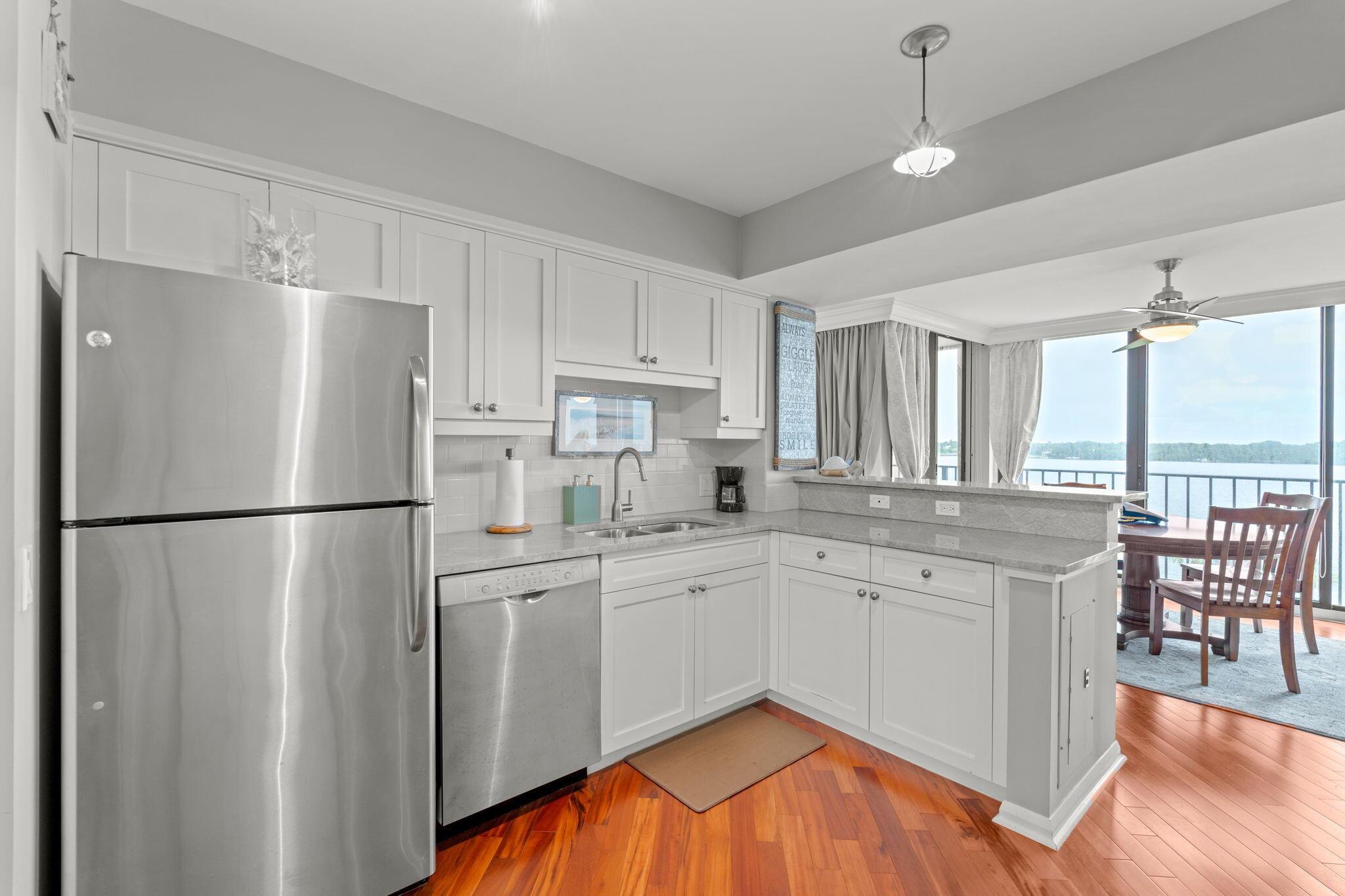 124 Lakeshore Drive 5290