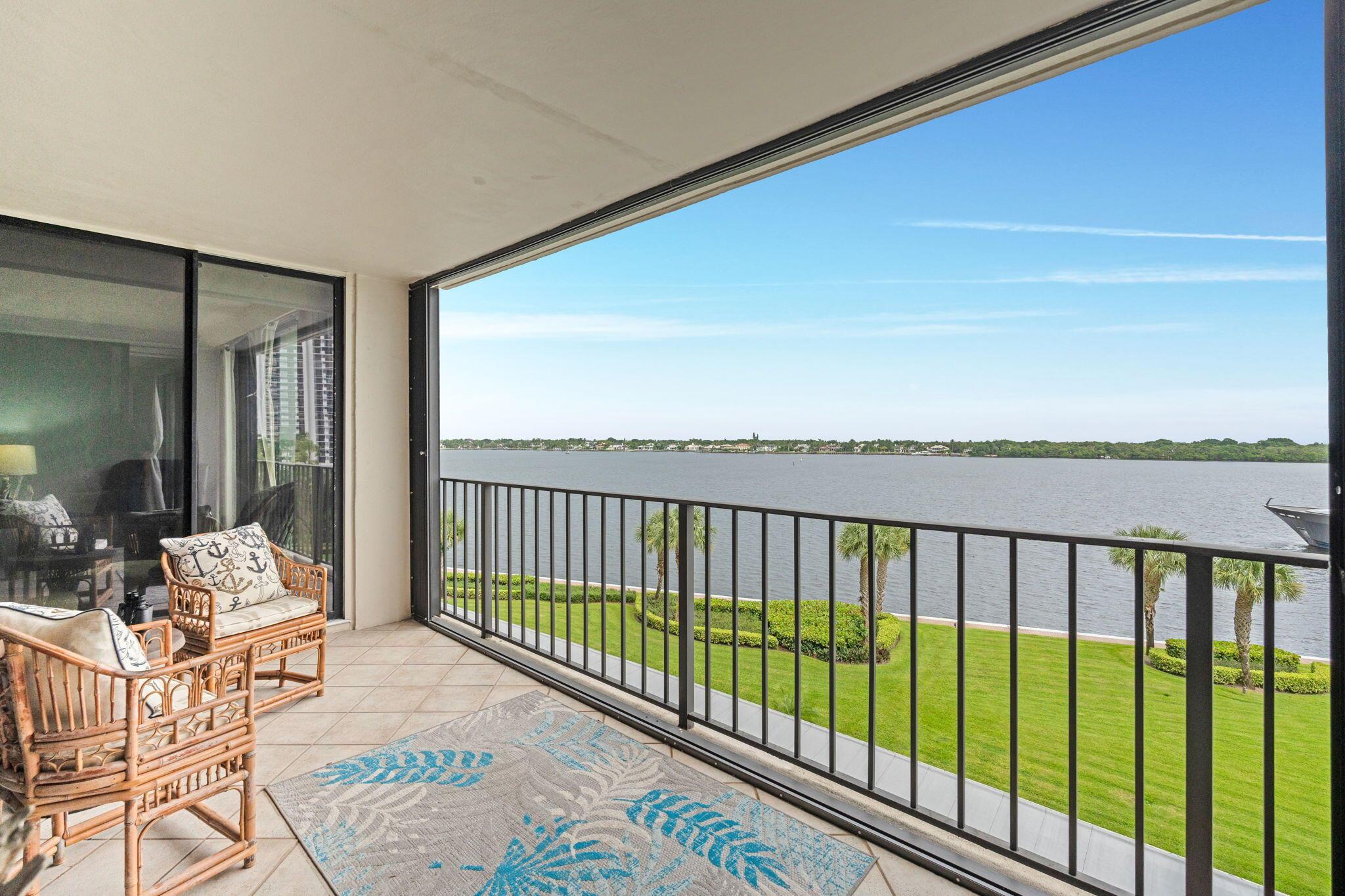 124 Lakeshore Drive 5290