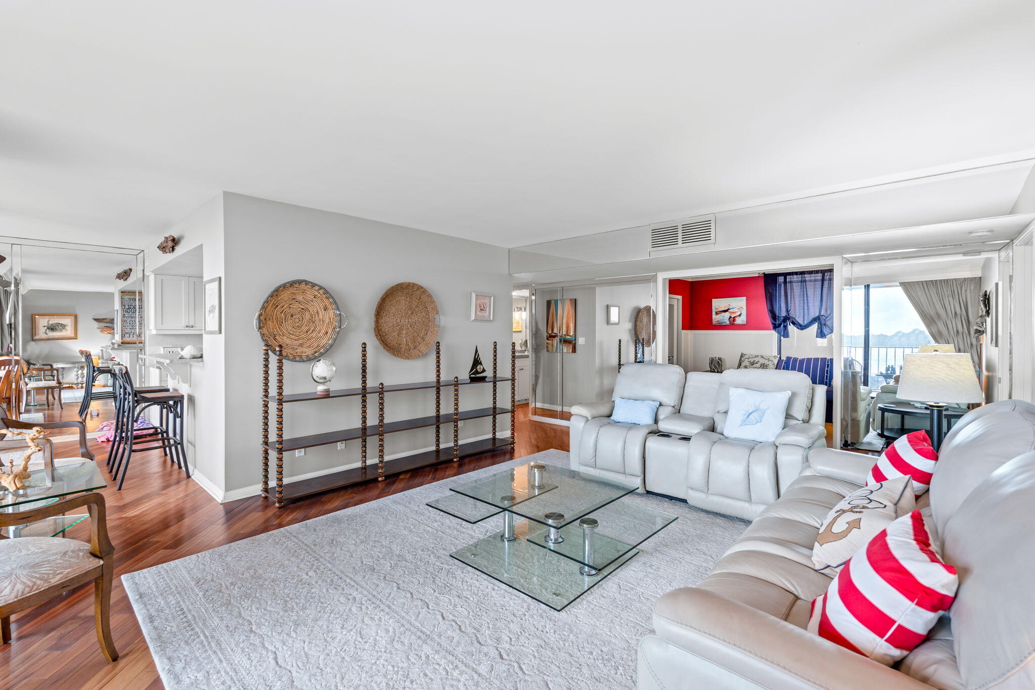 124 Lakeshore Drive 5290