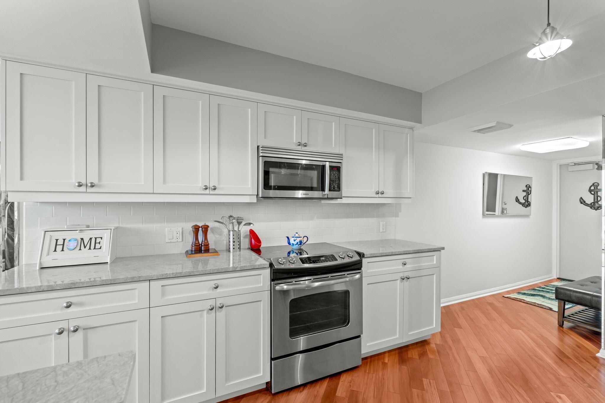 124 Lakeshore Drive 5290