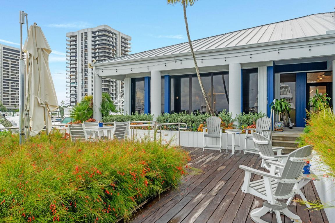 124 Lakeshore Drive 5290