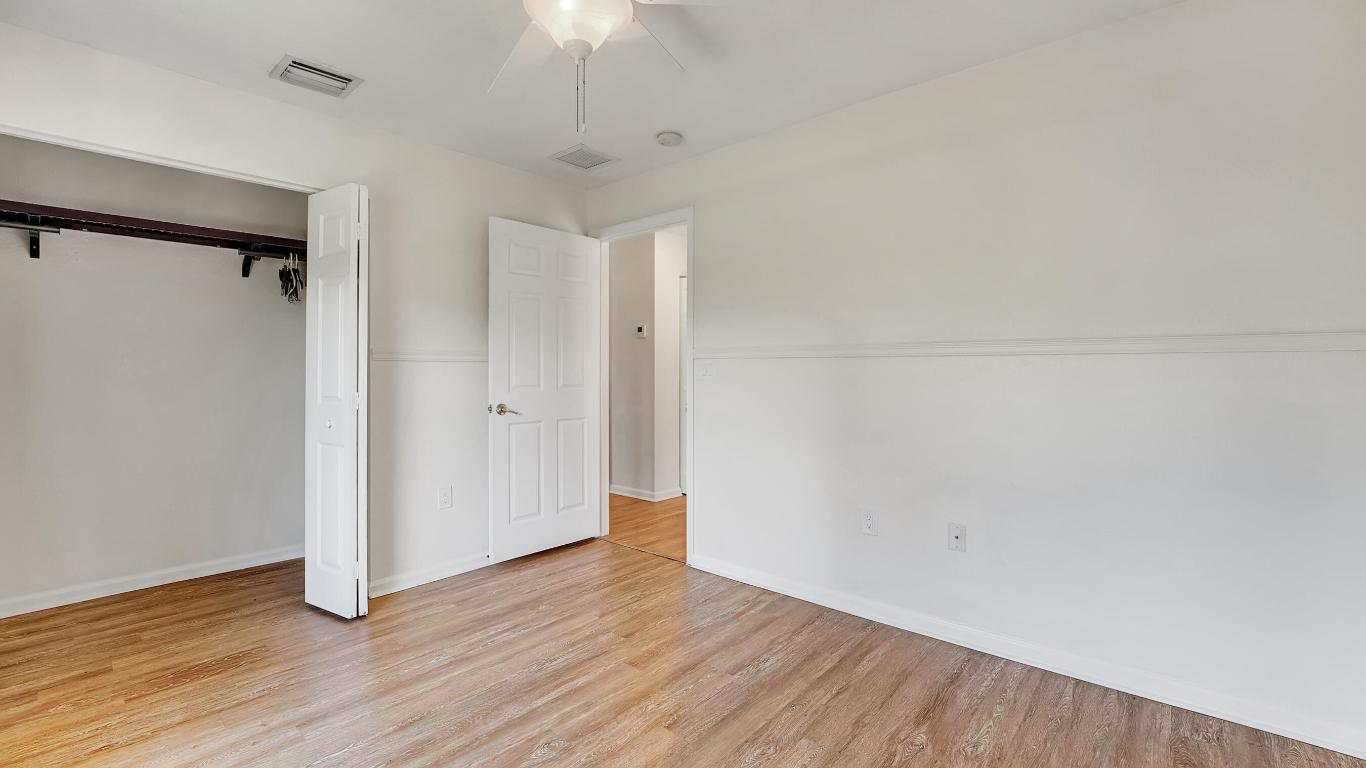 7938 Jewelwood Dr Drive