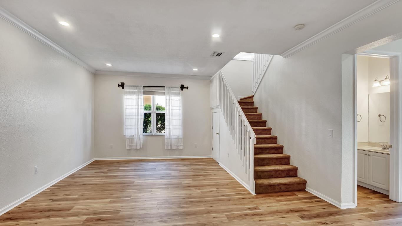 7938 Jewelwood Dr Drive