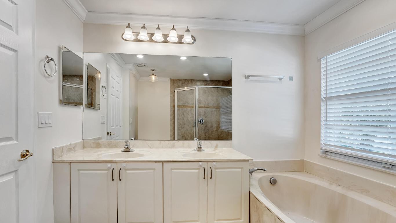 7938 Jewelwood Dr Drive