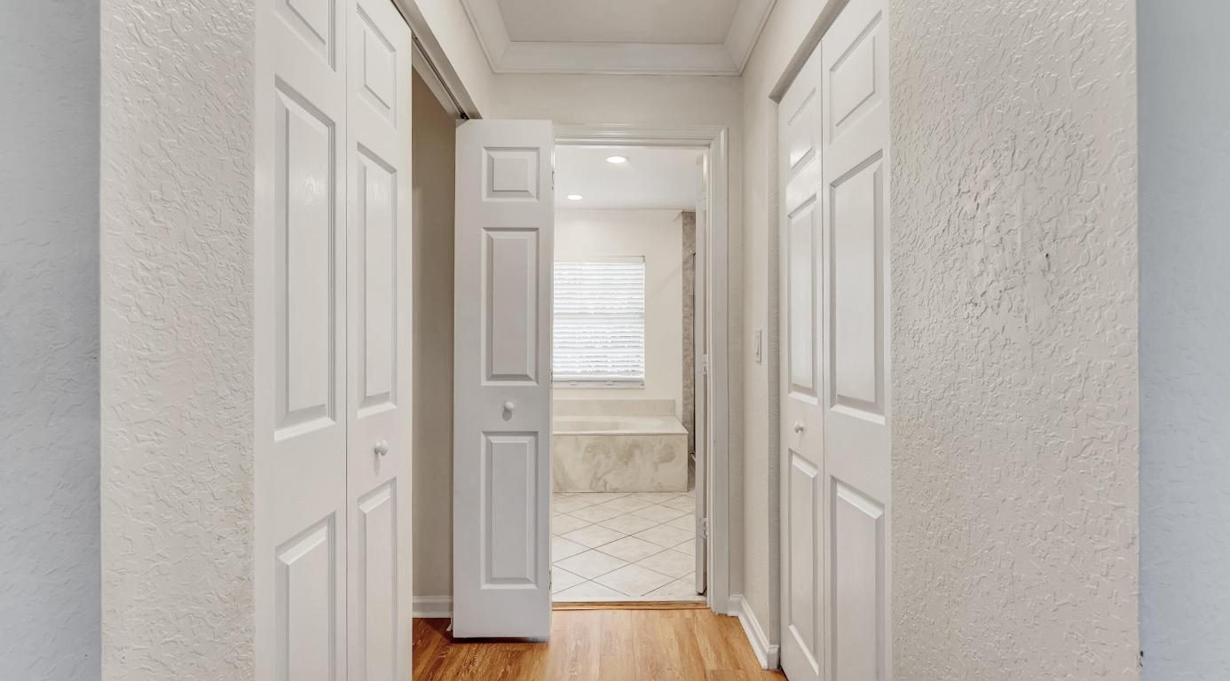 7938 Jewelwood Dr Drive