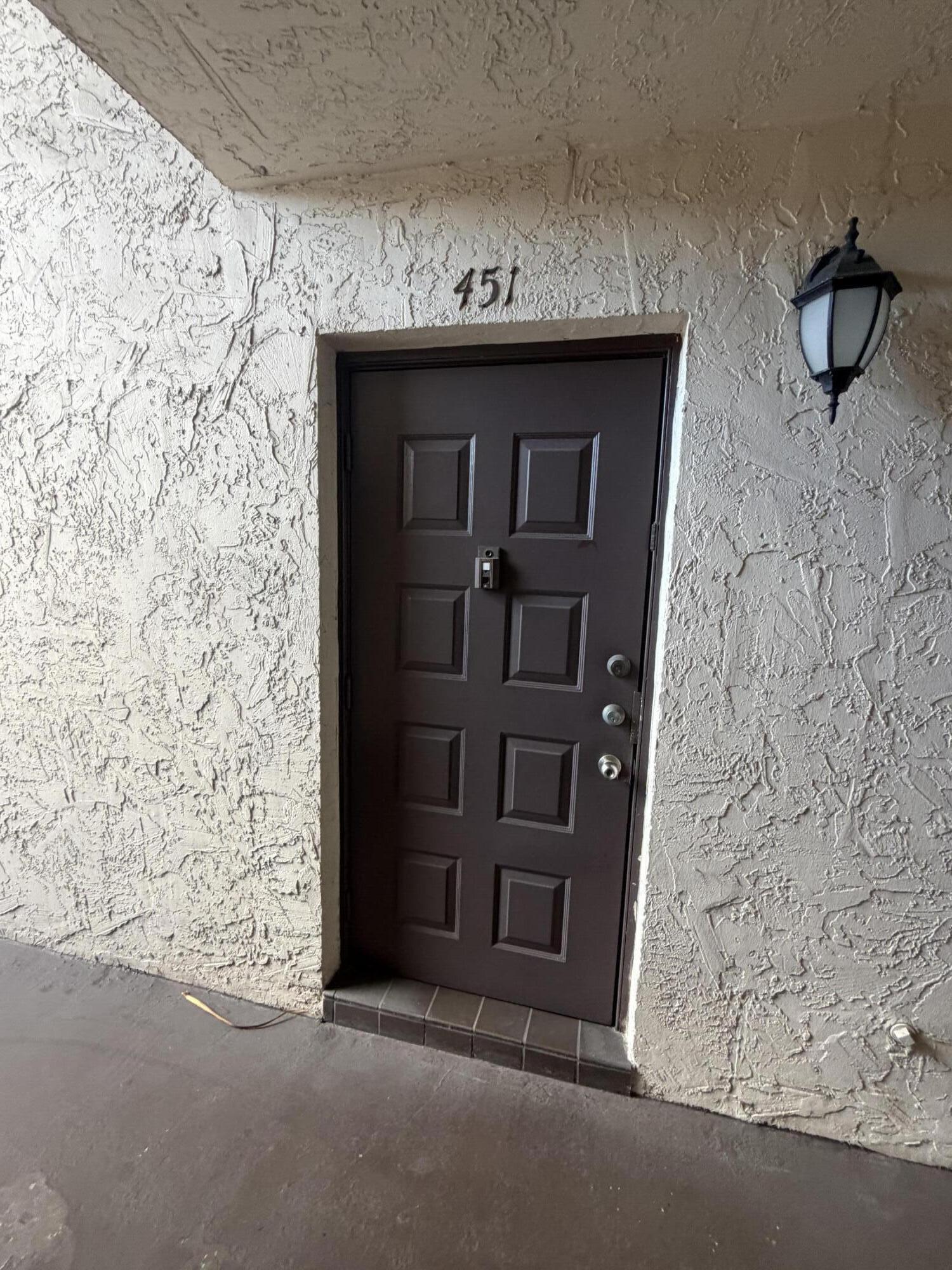 451 N Laurel Drive 1502