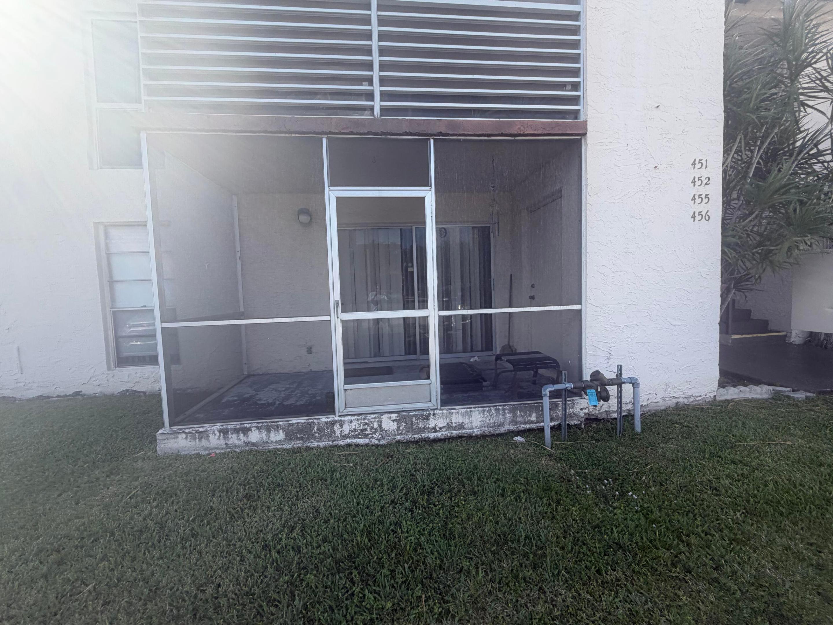 451 N Laurel Drive 1502