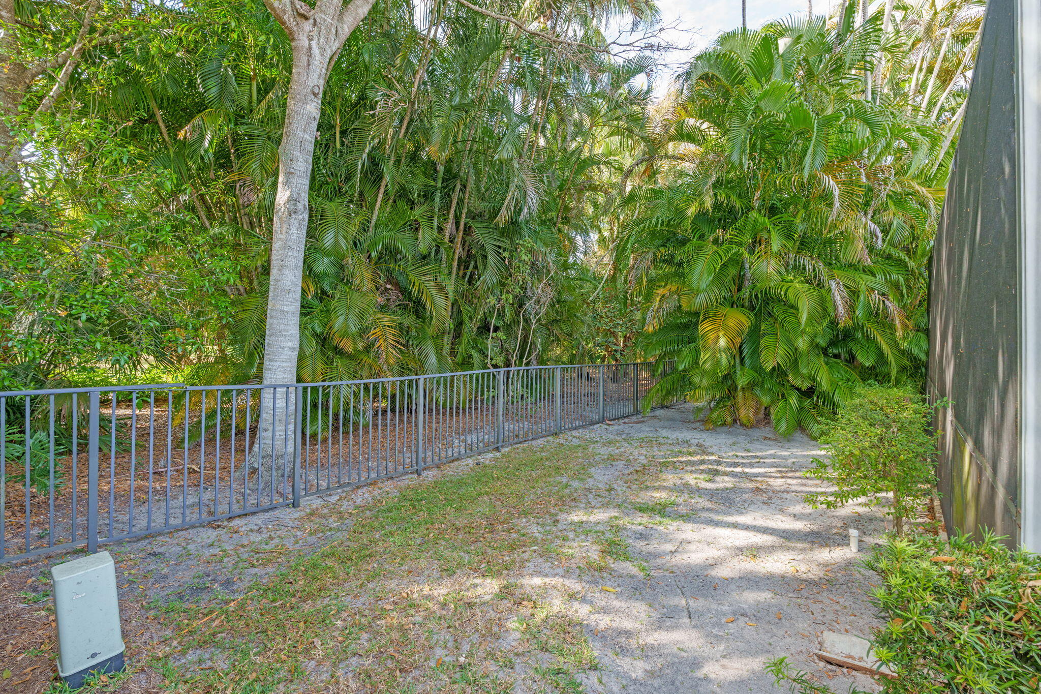 9055 Cypress Hollow Drive