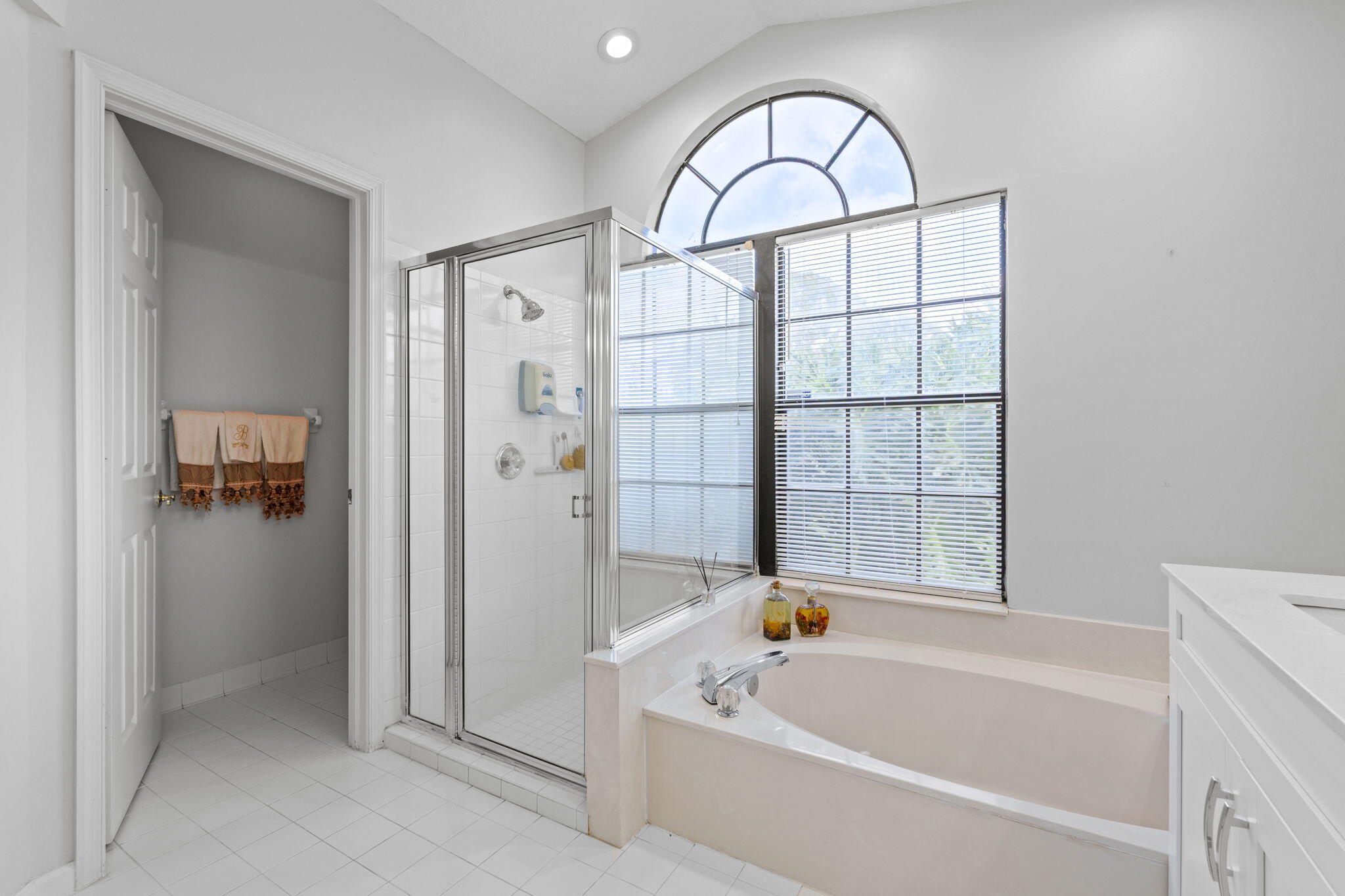 9055 Cypress Hollow Drive