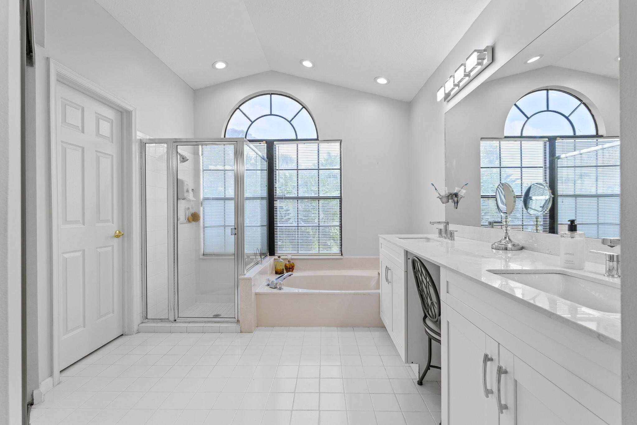 9055 Cypress Hollow Drive