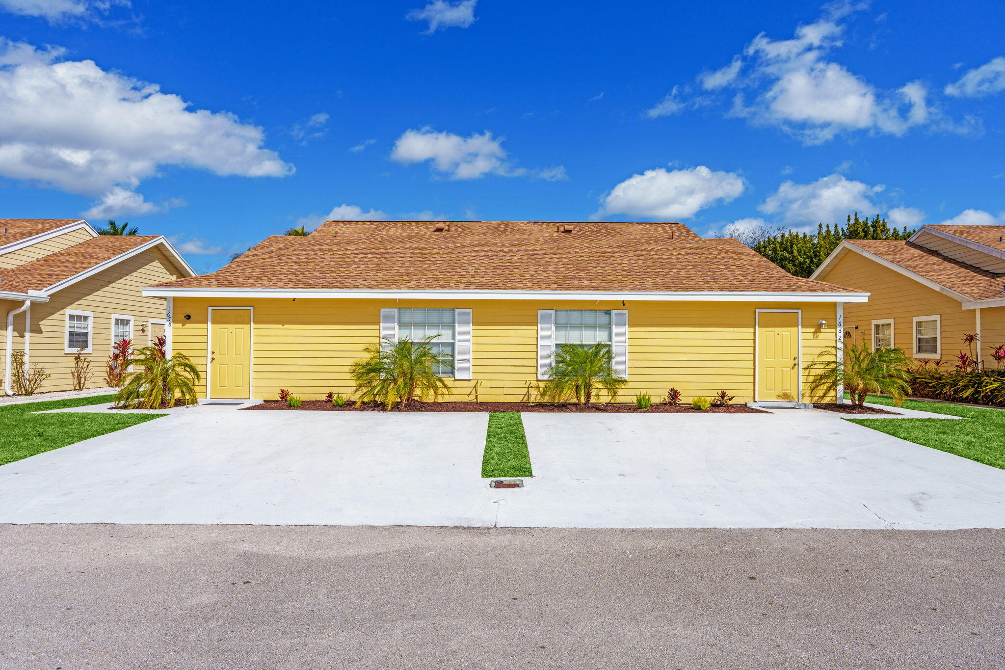 1662 Royal Forest Court