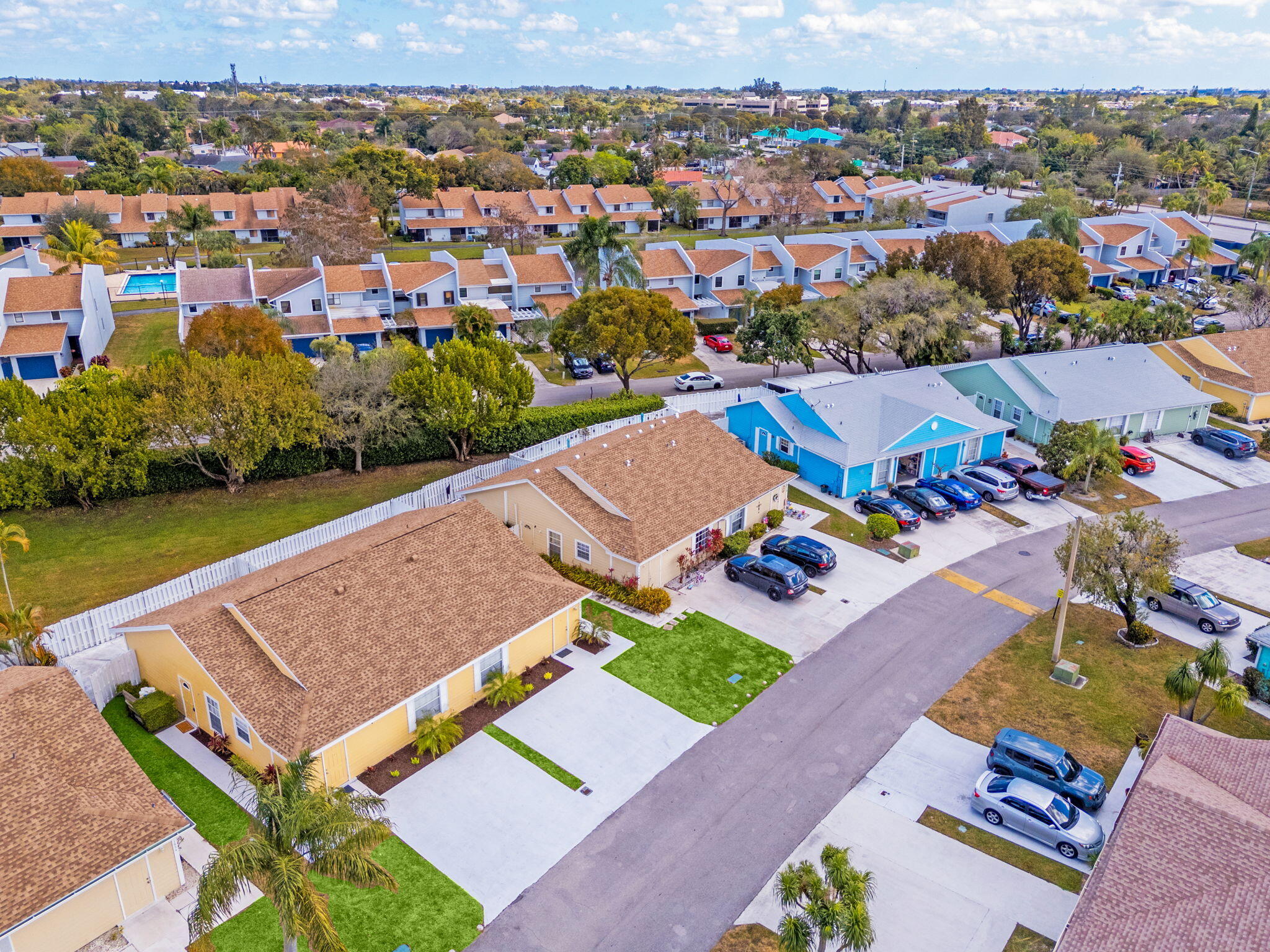 1662 Royal Forest Court