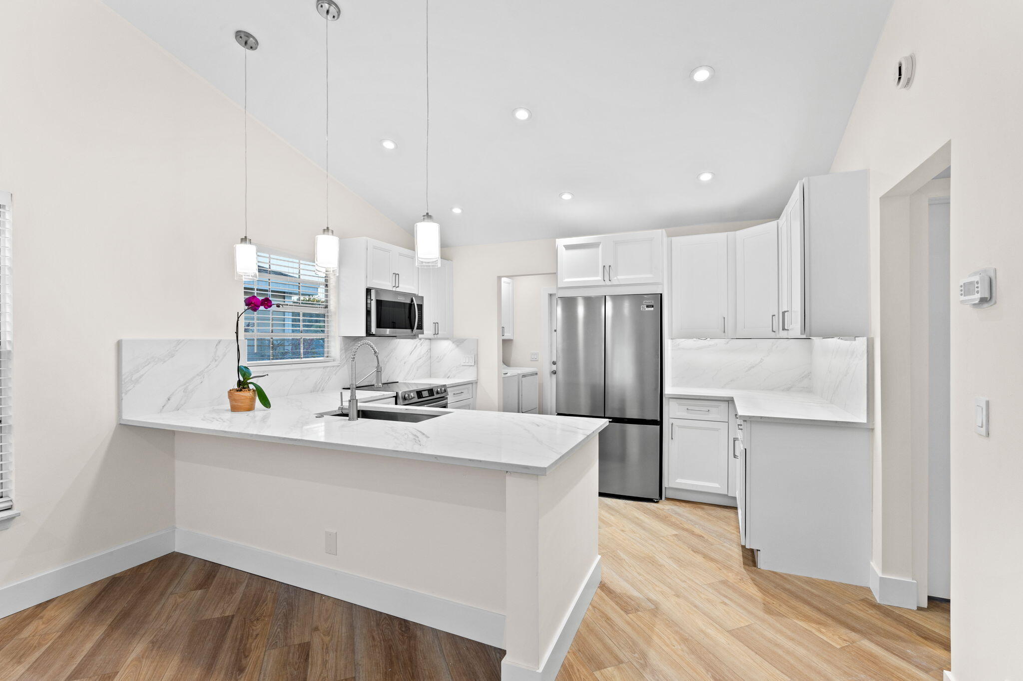 1662 Royal Forest Court