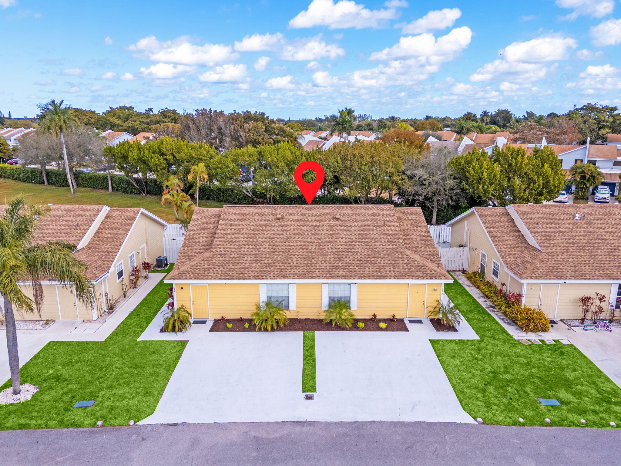 1662 Royal Forest Court