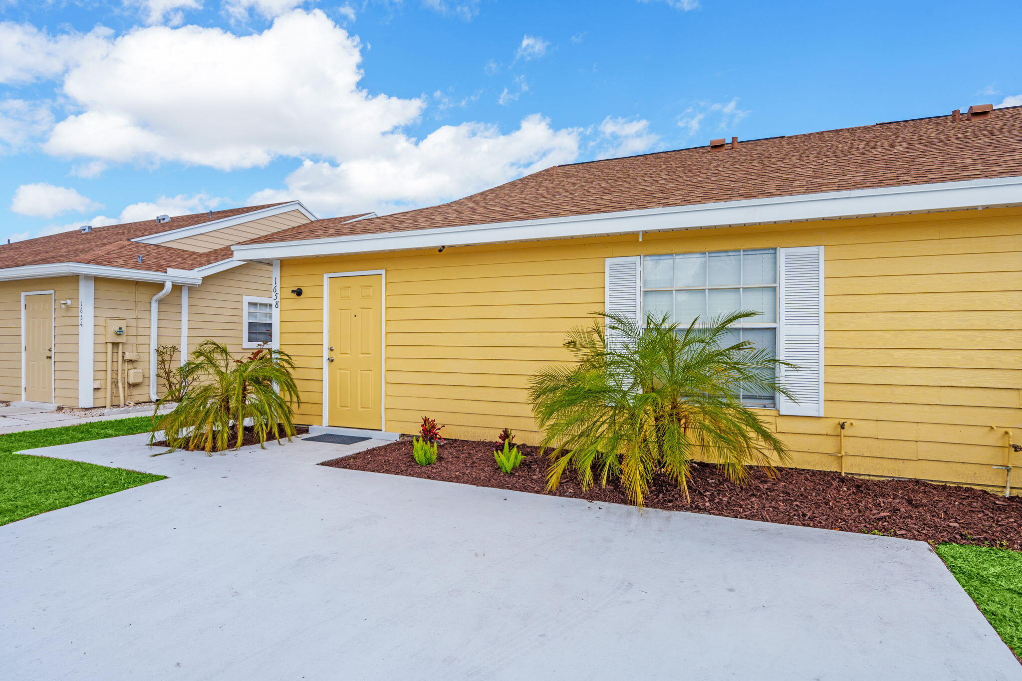 1658 Royal Forest Court Court