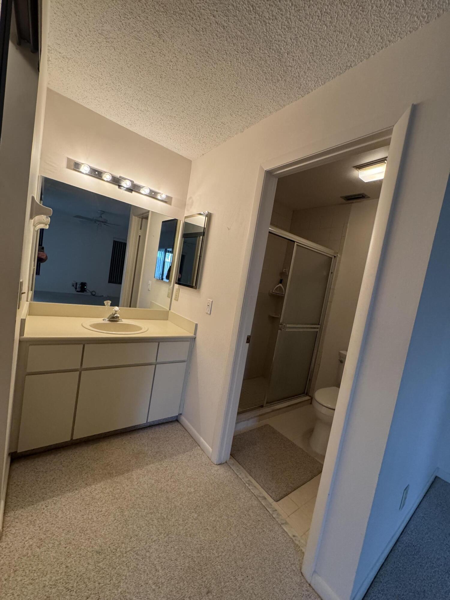 7667 SE Sugar Sand Circle