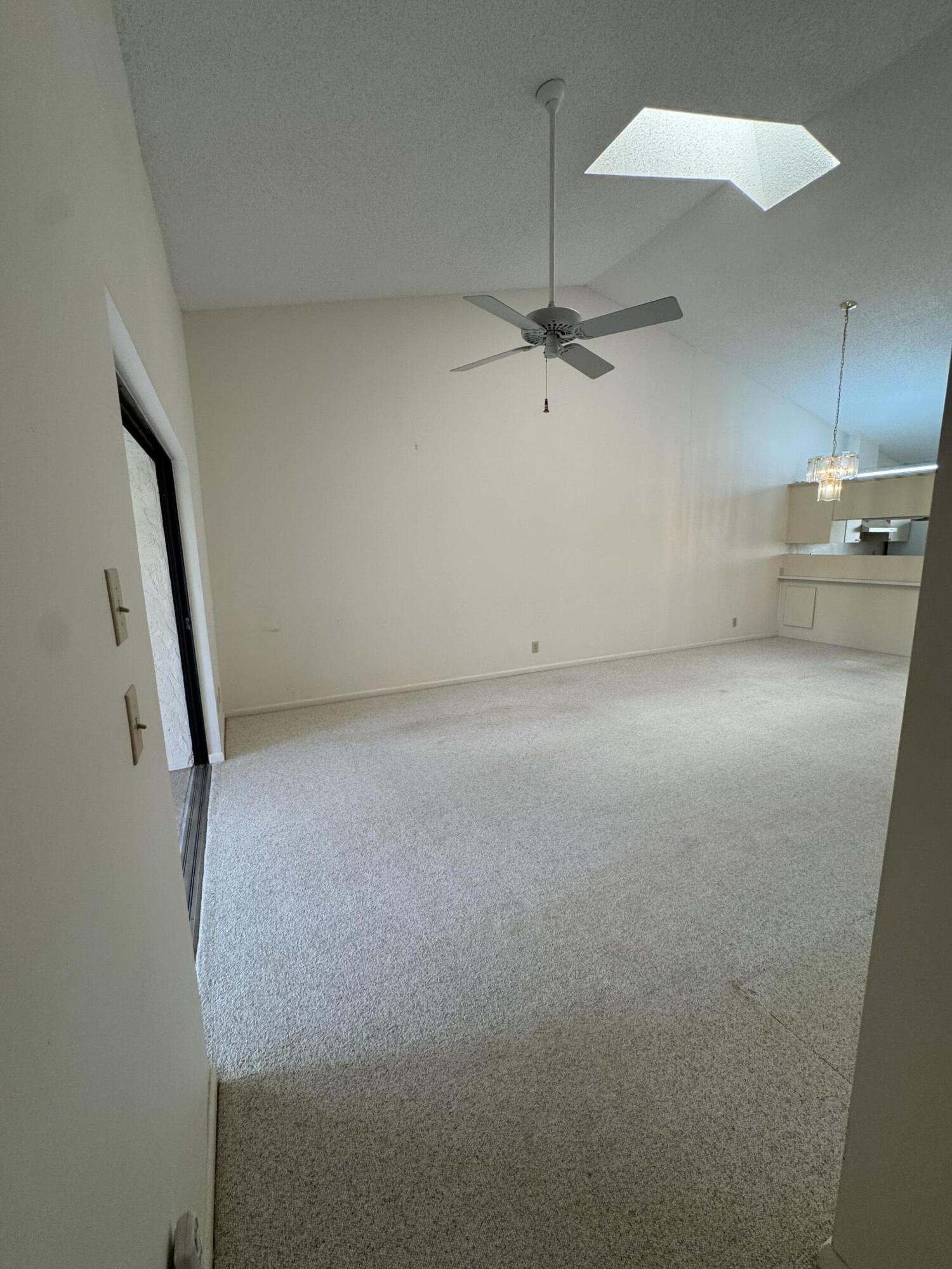 7667 SE Sugar Sand Circle